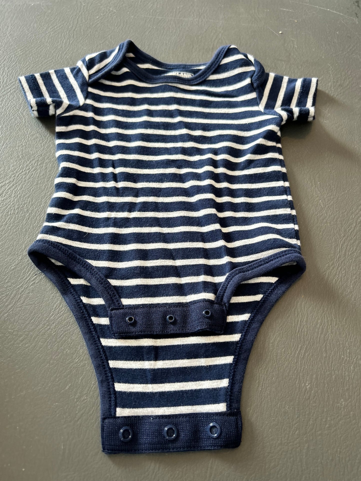 Kirkland 0/3m navy striped onesie