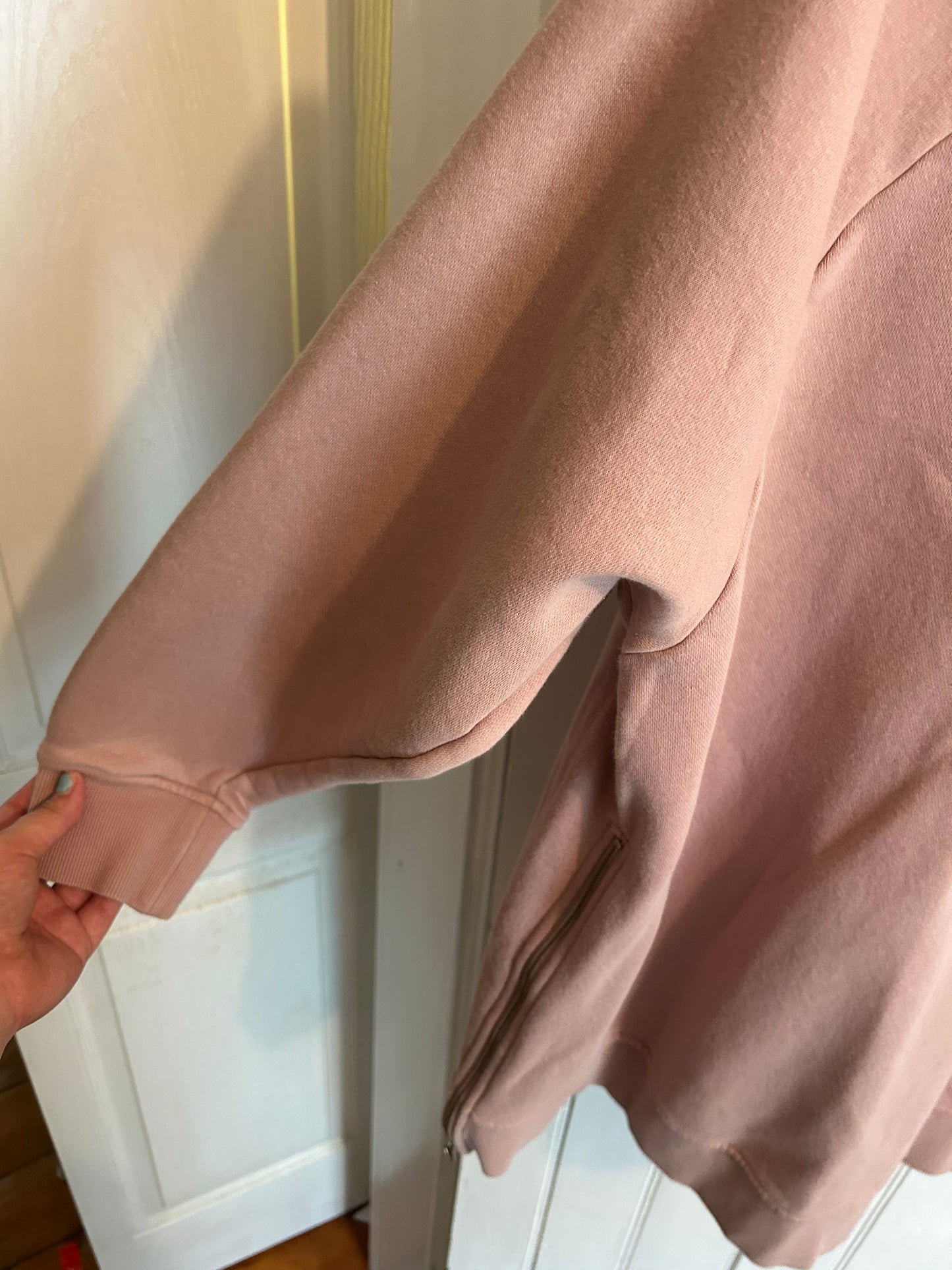 Parasuco maternity large blush zipper side sweater