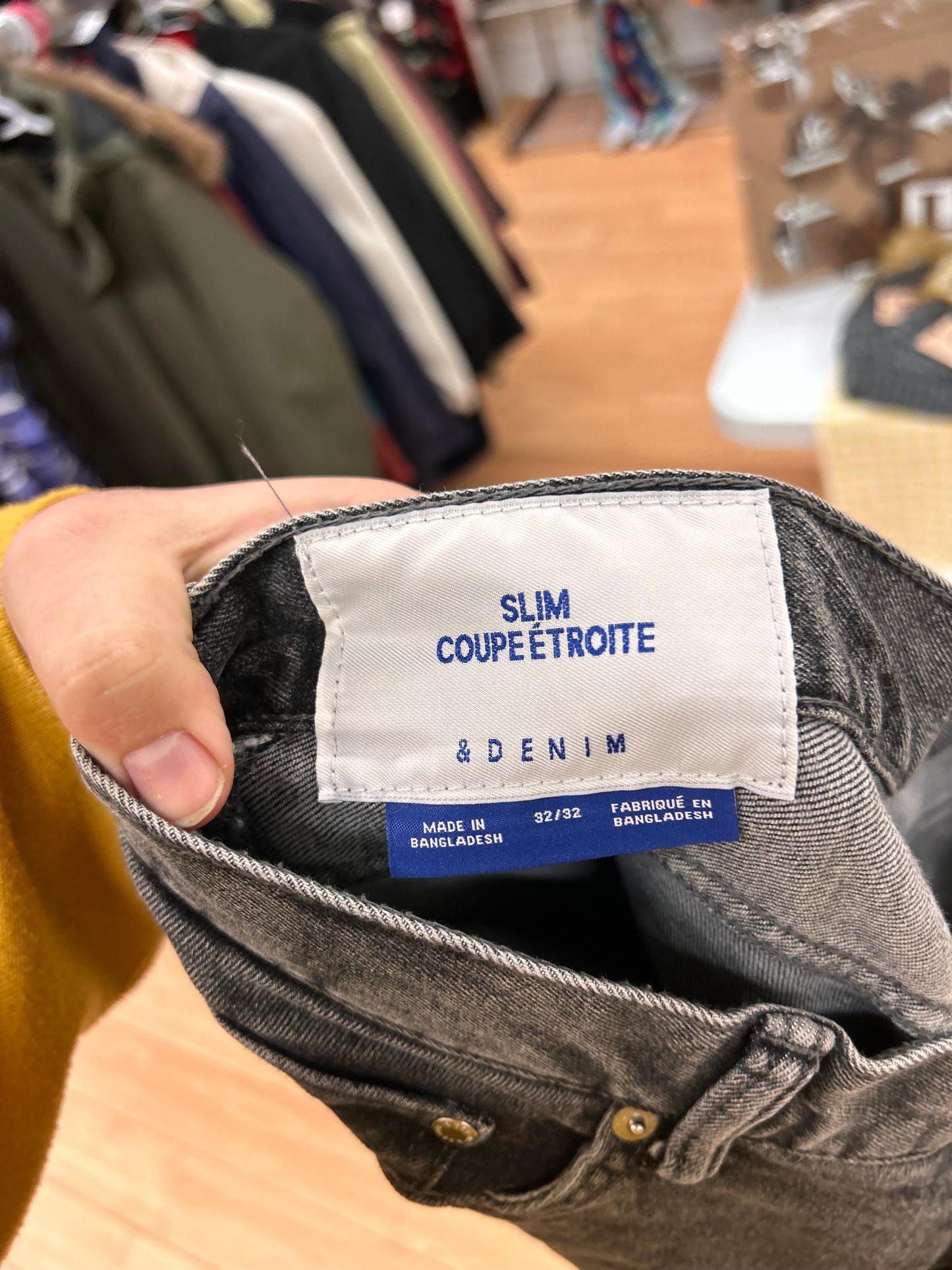 H&M denim 32 slim black jeans
