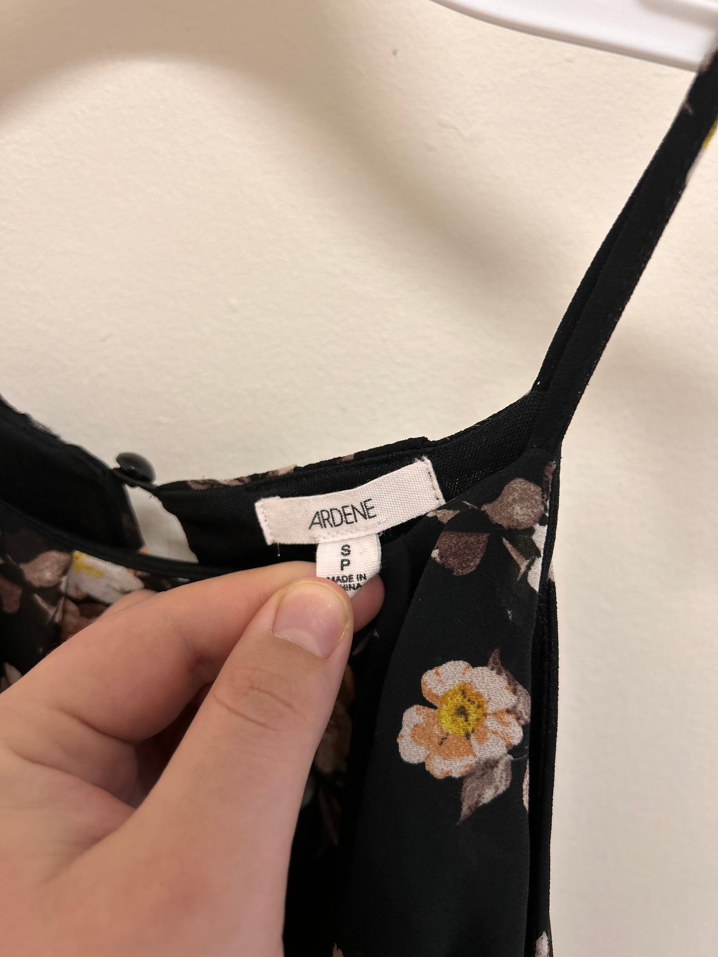 Ardene small black floral sleeveless mini dress