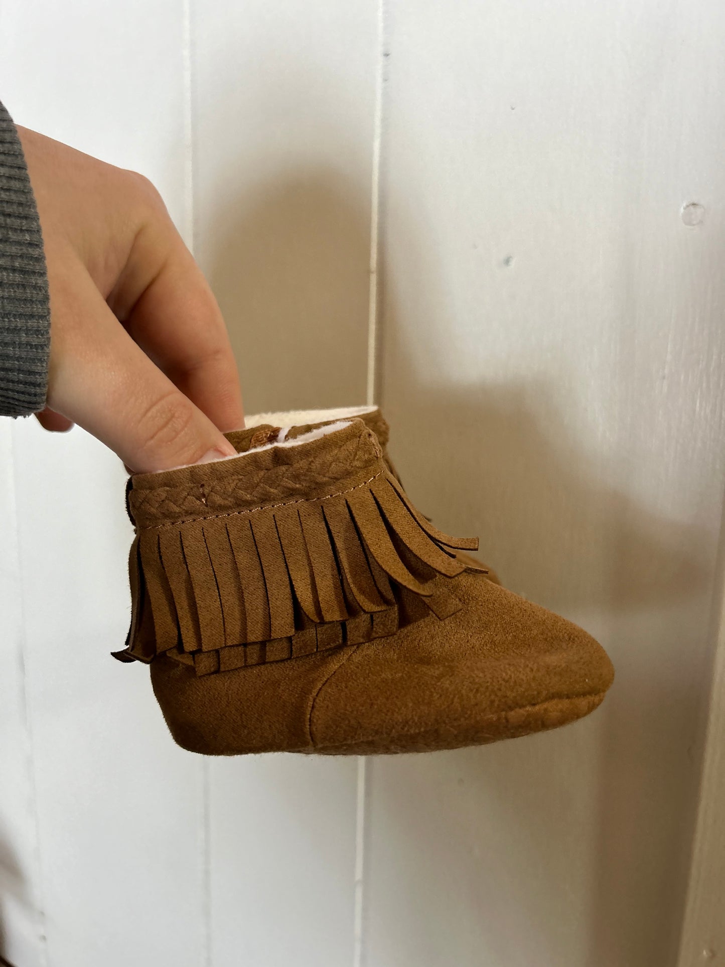 Joe fresh infant 1 brown fringe boots