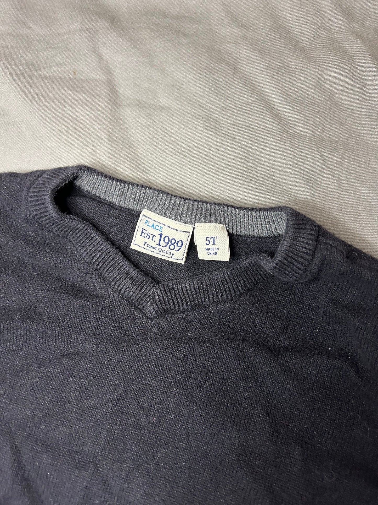 The children’s place 5t black knit sweater