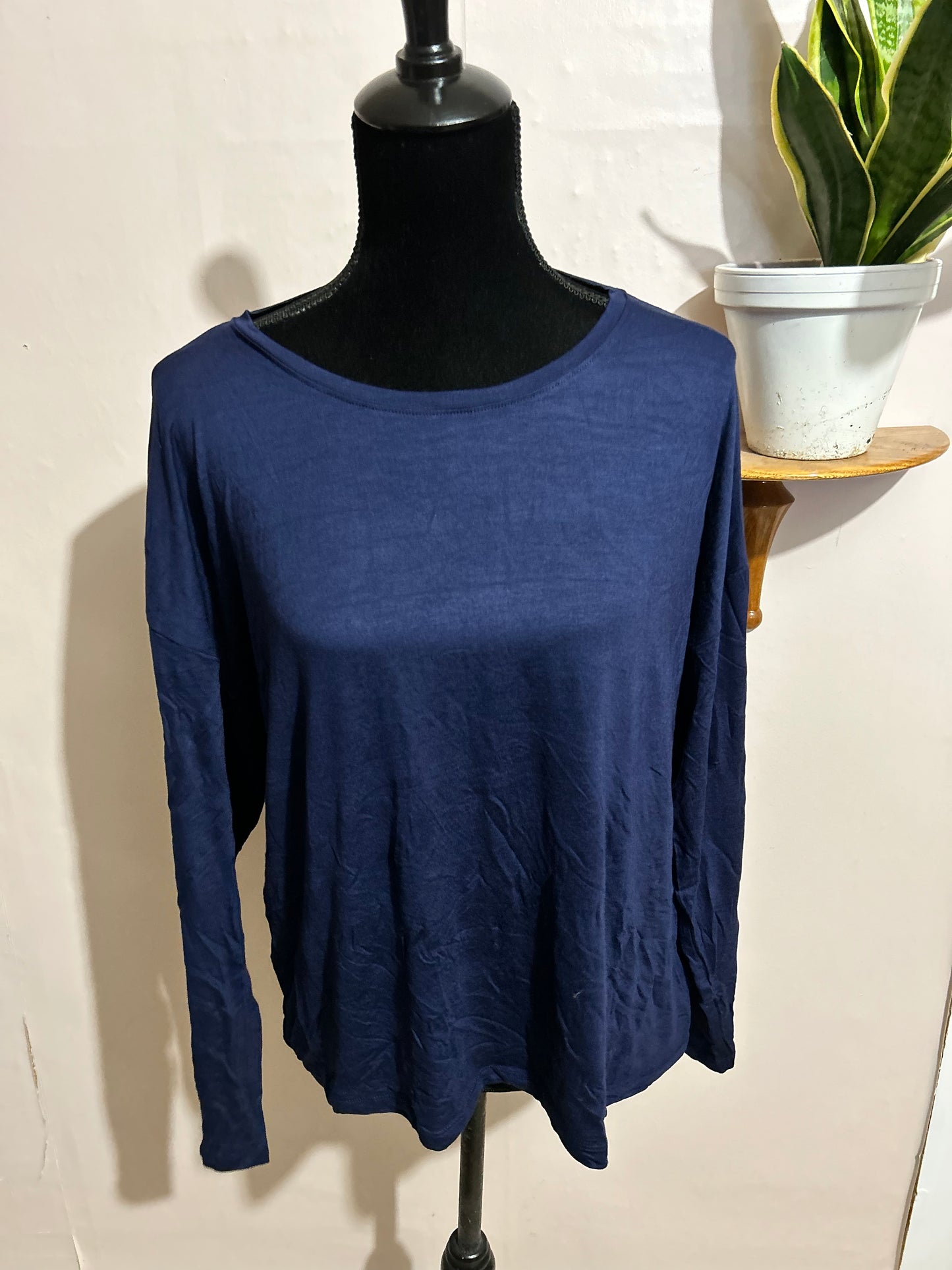 La vie en rose large navy blue long sleeve shirt