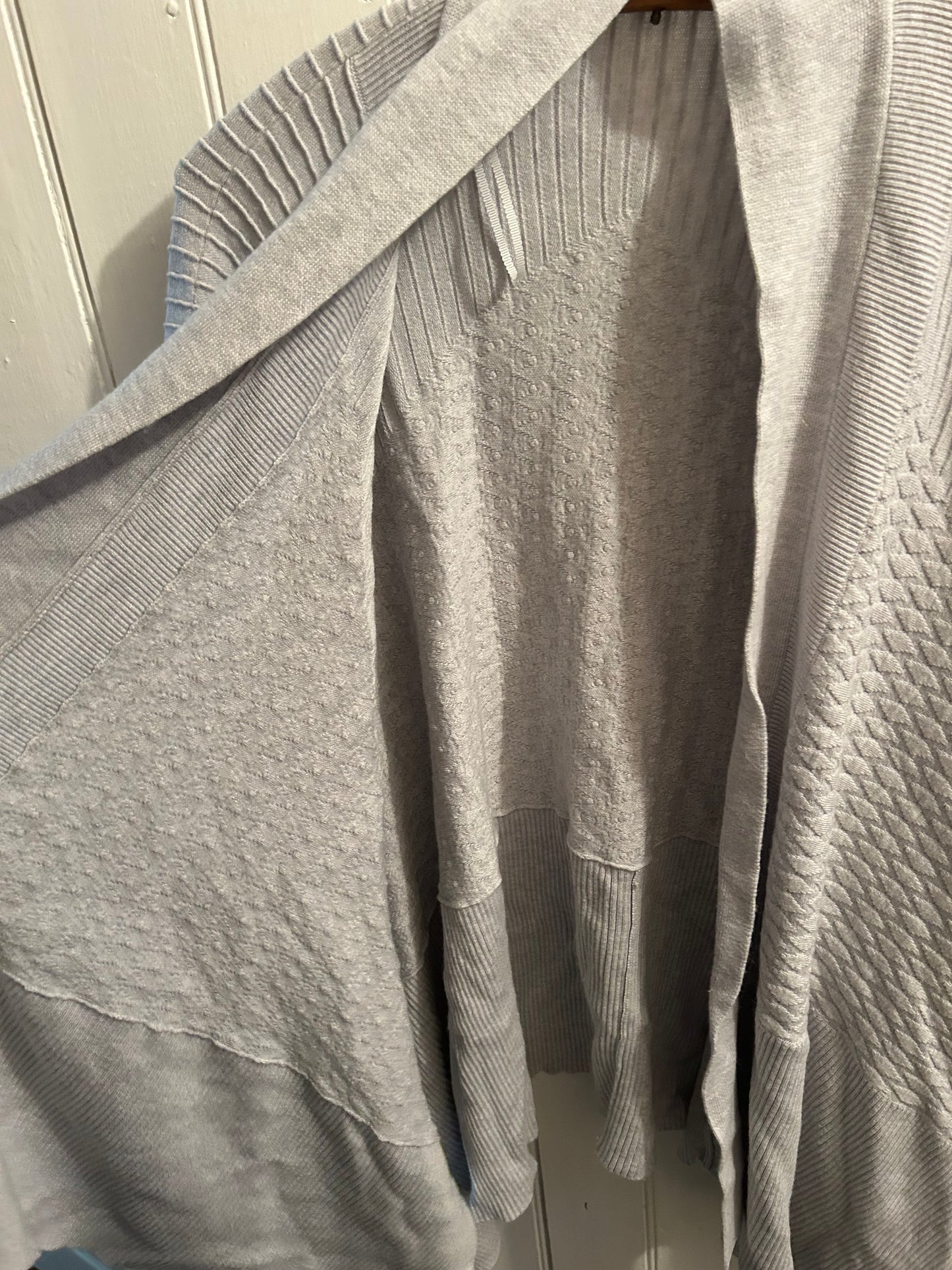 Lululemon OS very textured shawl