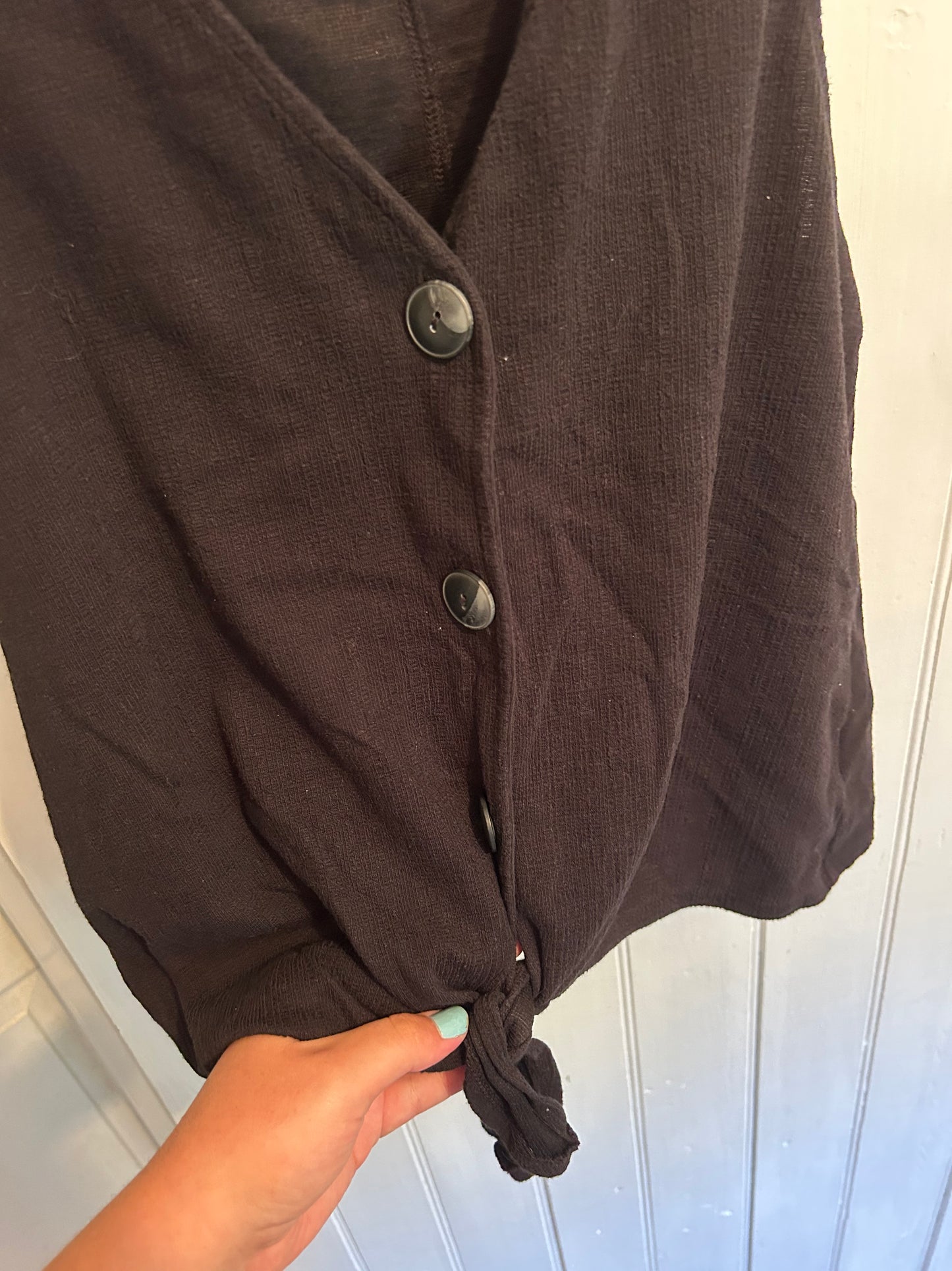 Old navy medium black button up tie tank top