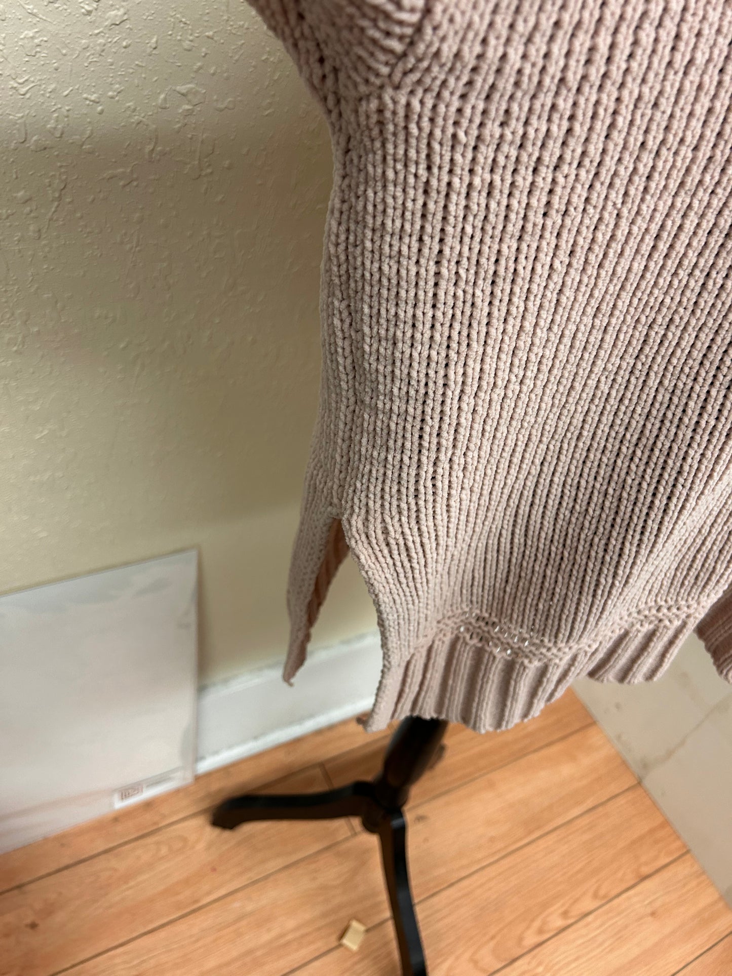 Aerie medium pale pink knit turtleneck