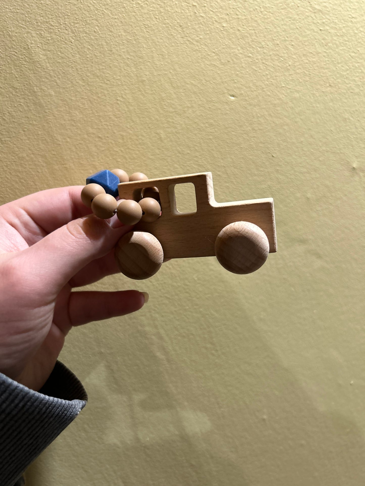 Wooden teether vehicles