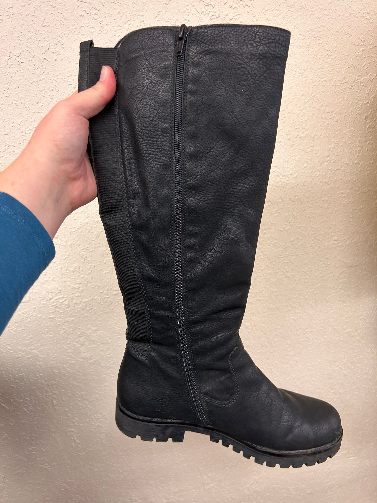 Rieker 40 eu 9.5/10 us black tall calf boots