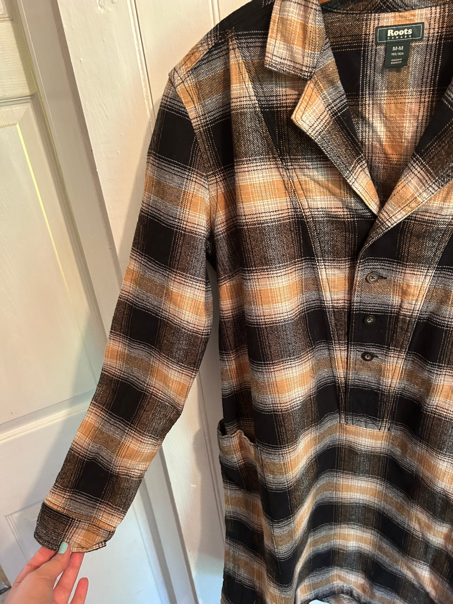 Roots medium brown & black plaid tunic
