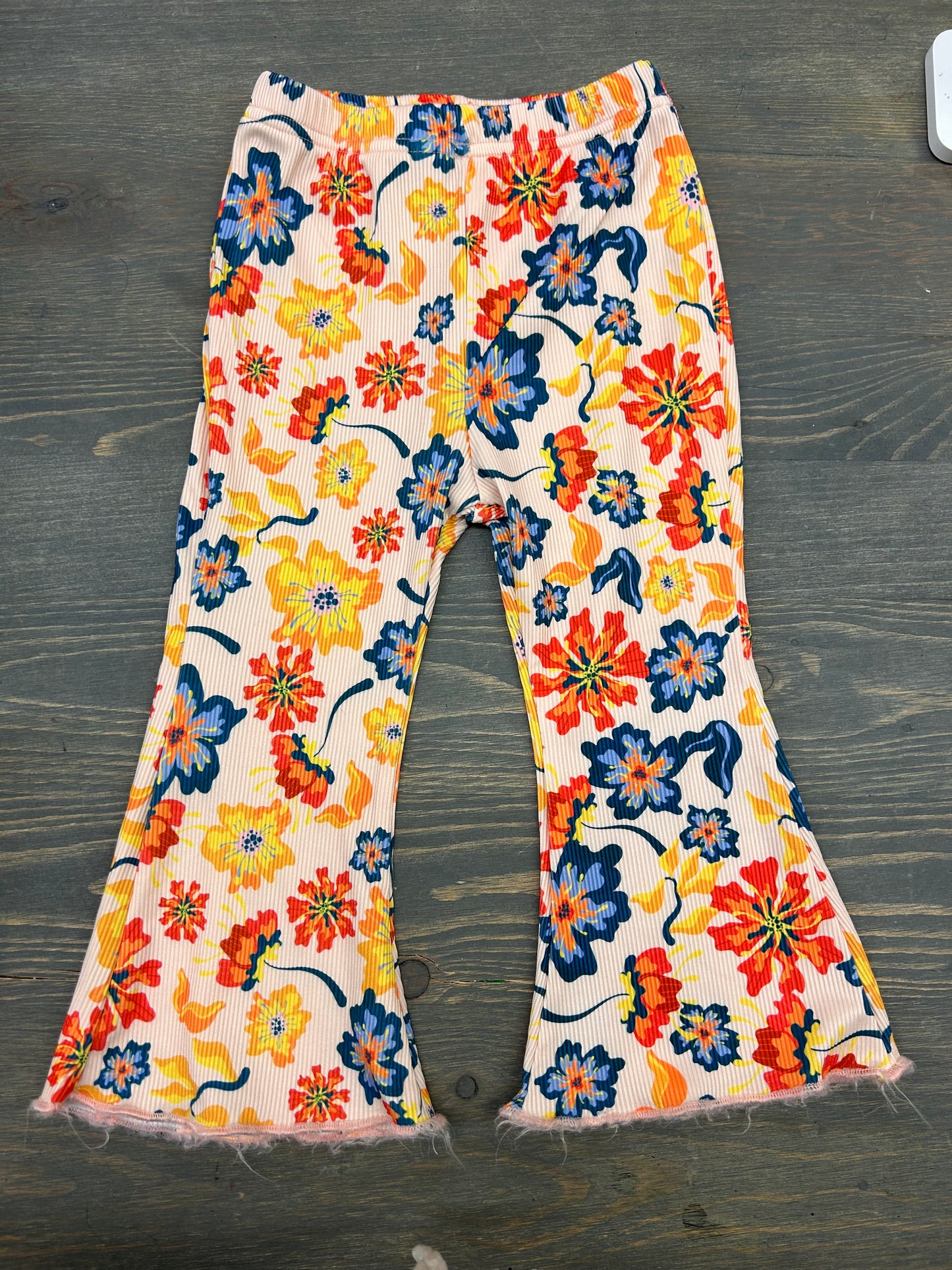 Small shop 12m floral flare pants