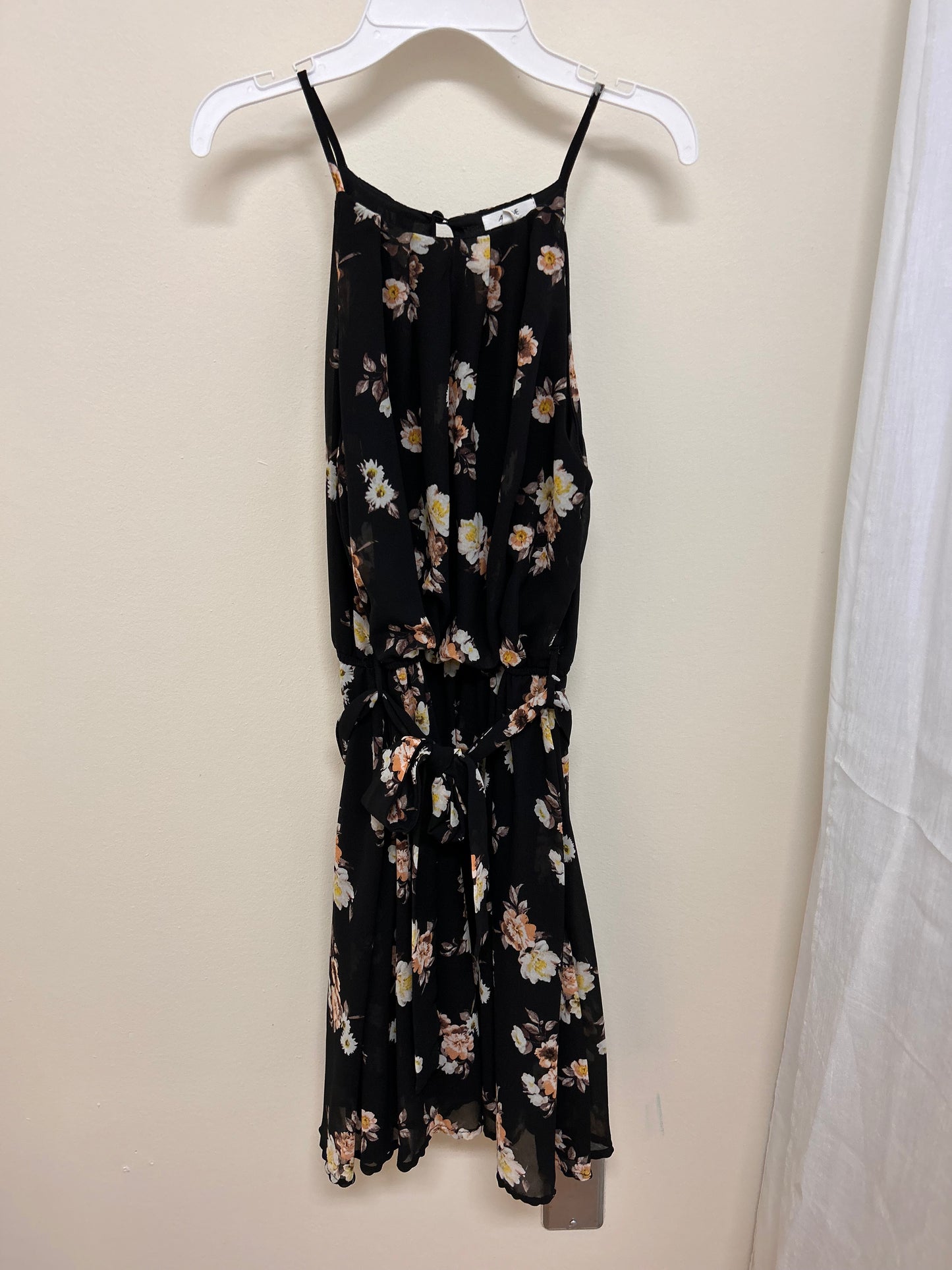 Ardene small black floral sleeveless mini dress