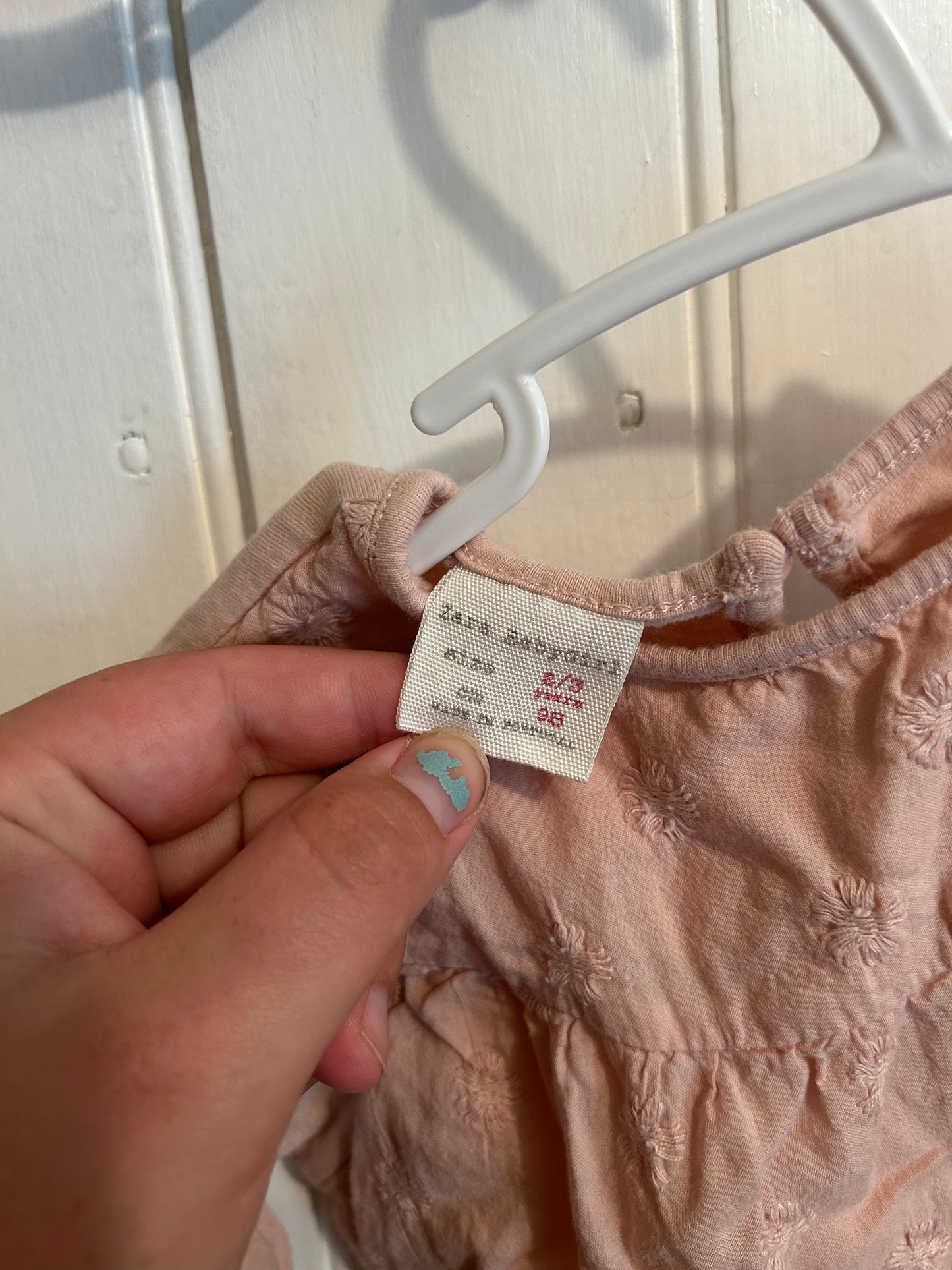 Zara 2/3t pink floral embroidered top