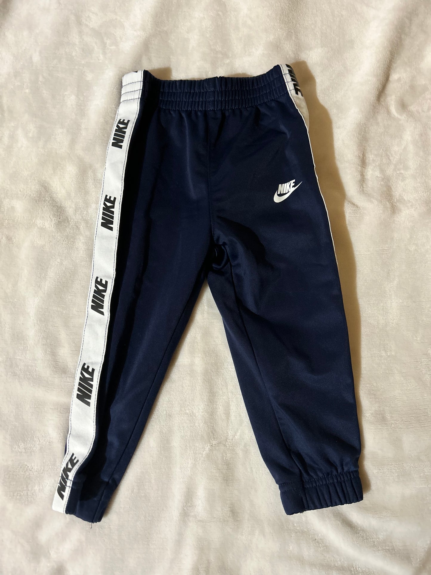 Nike 18m black athletic joggers