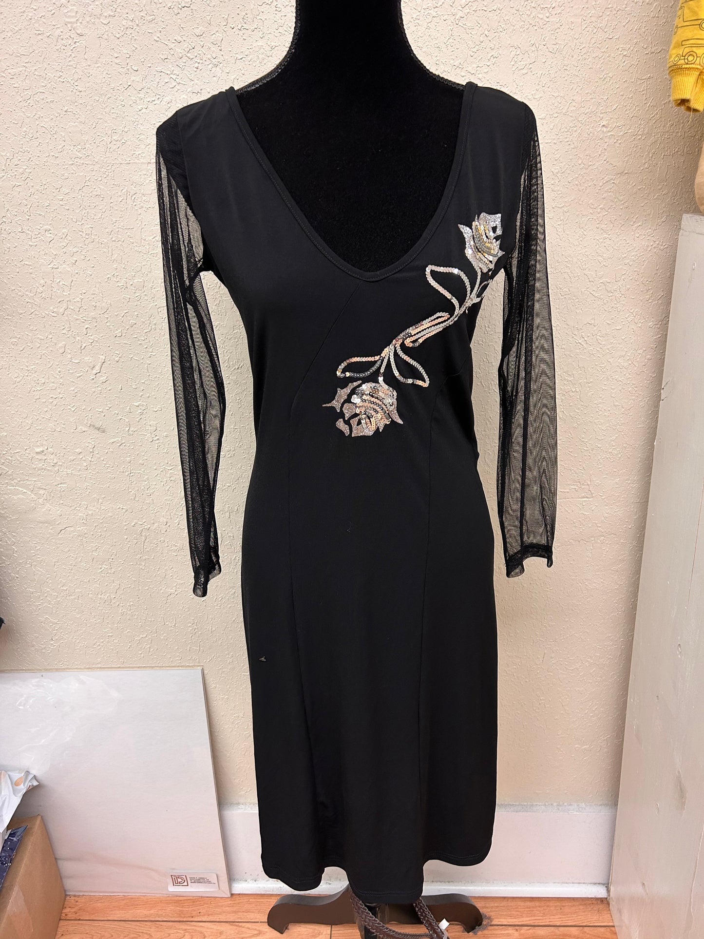 Bolero medium black sequin rose midi dress