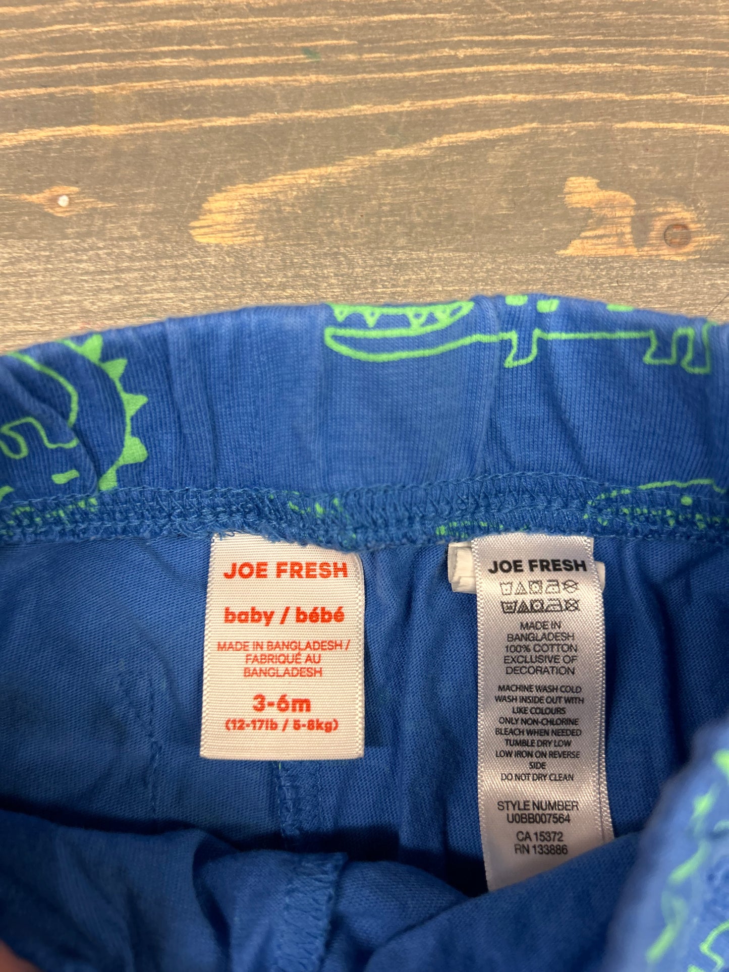Joe fresh 3/6m blue crocodile shorts