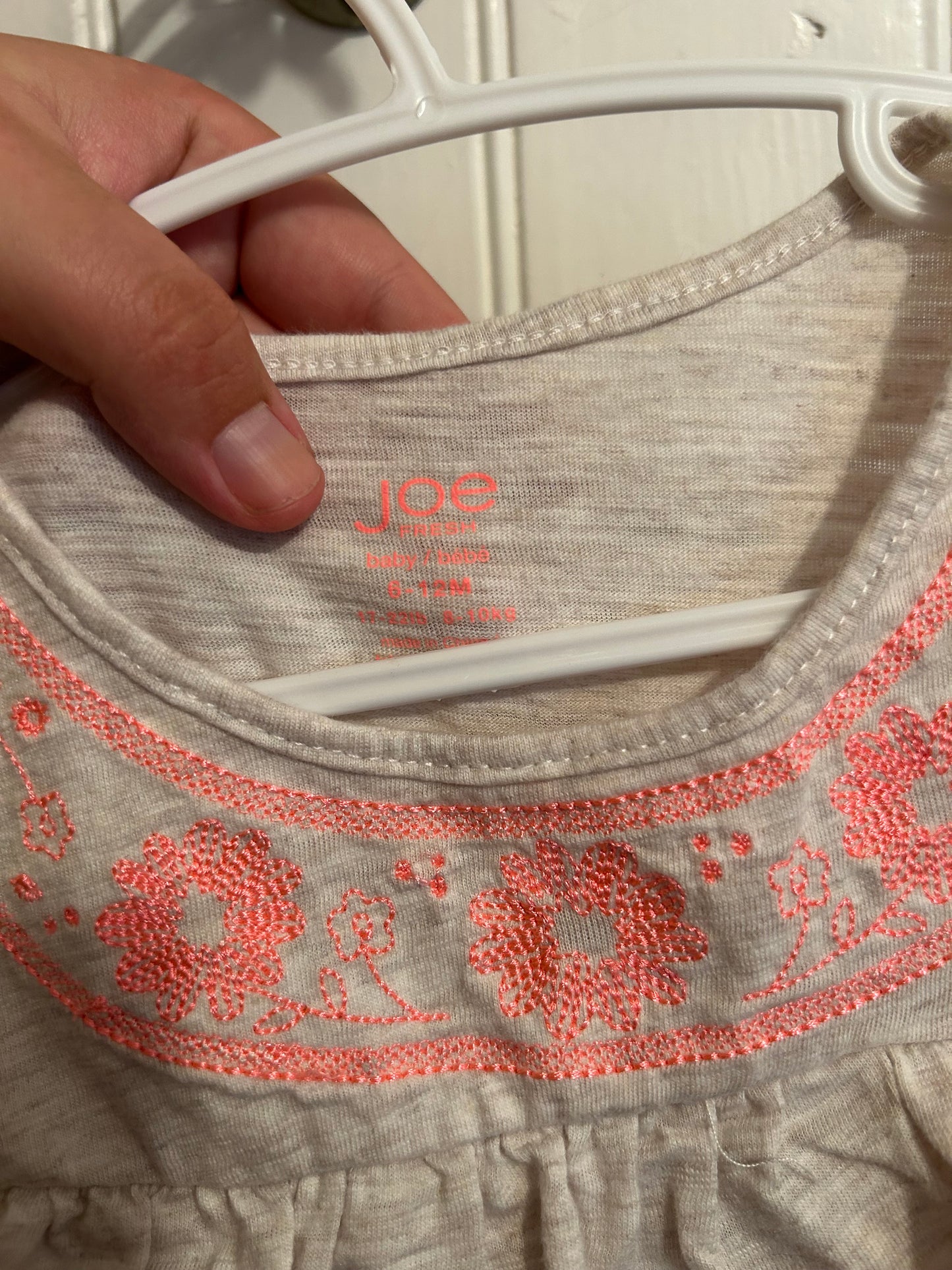 Joe fresh 6/12m tan & pink embroidered ruffle top
