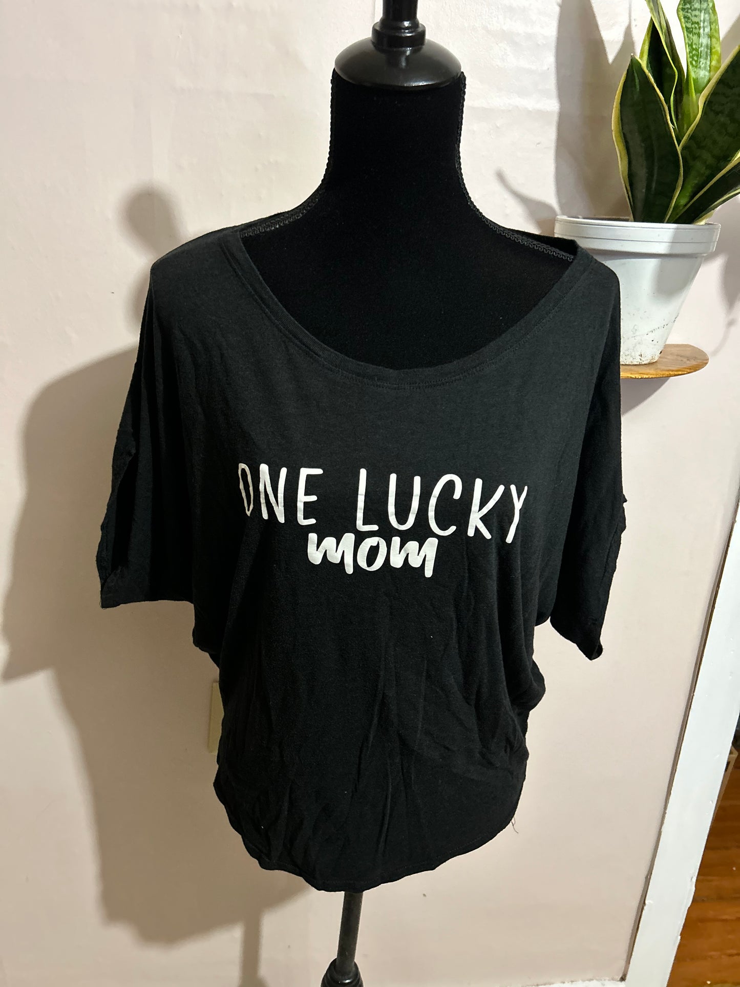 Royal medium one lucky mom tshirt