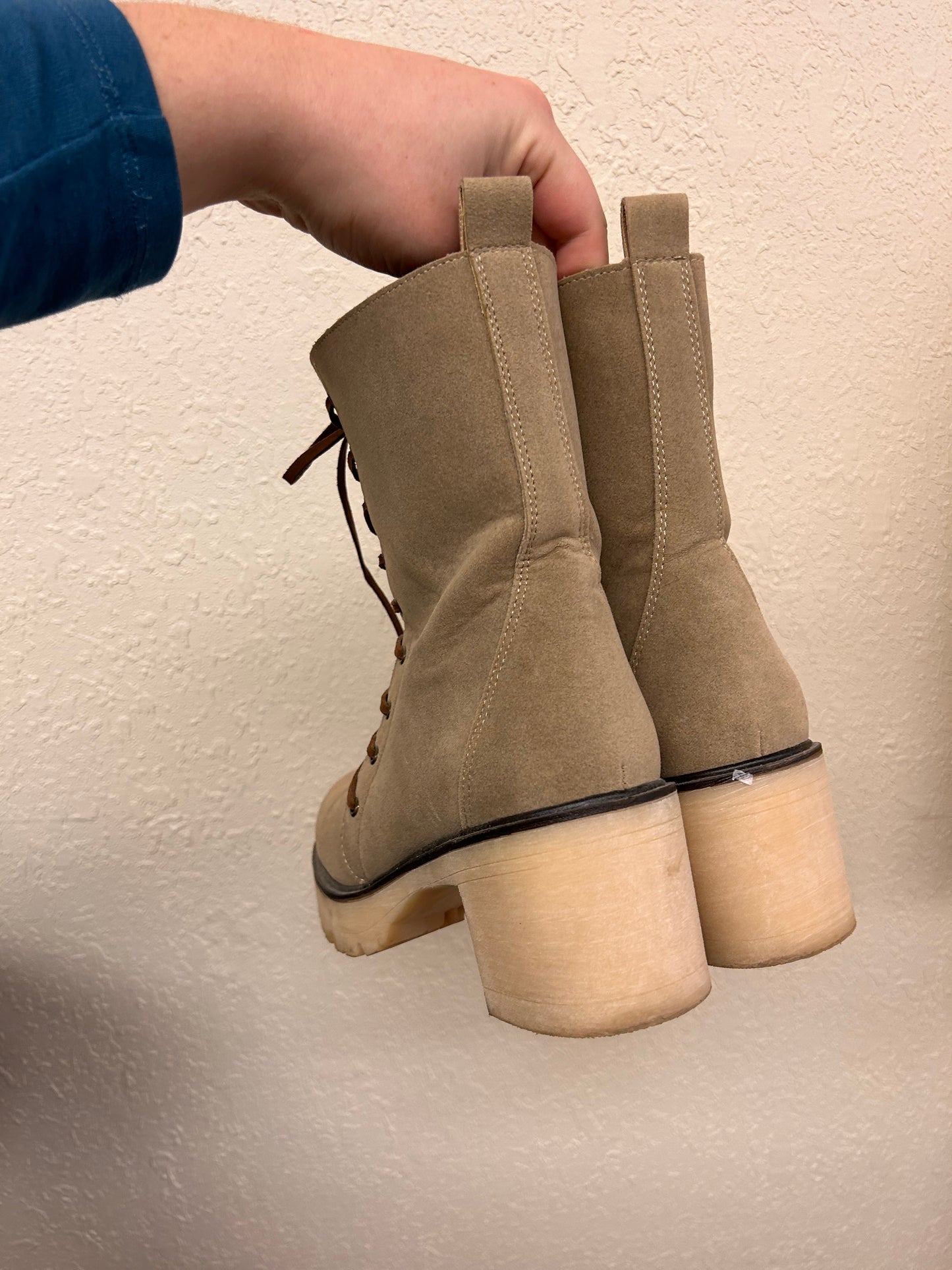 Vici 9 Brown suede lace up heeled boots