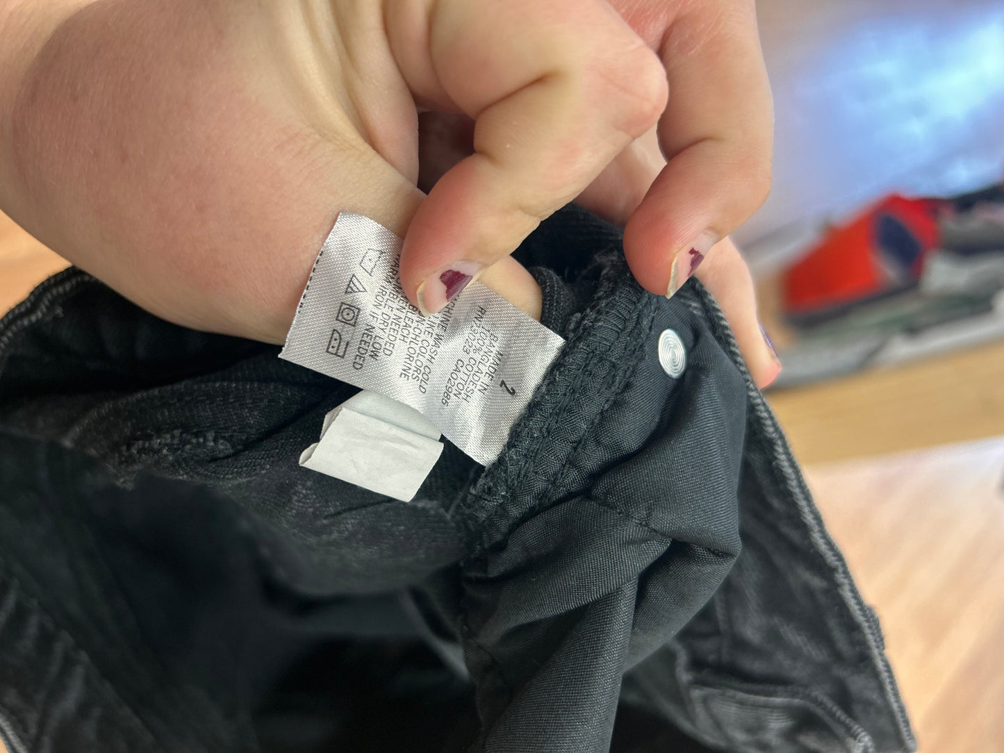 Aeropostale 2 black distressed mom denim shorts