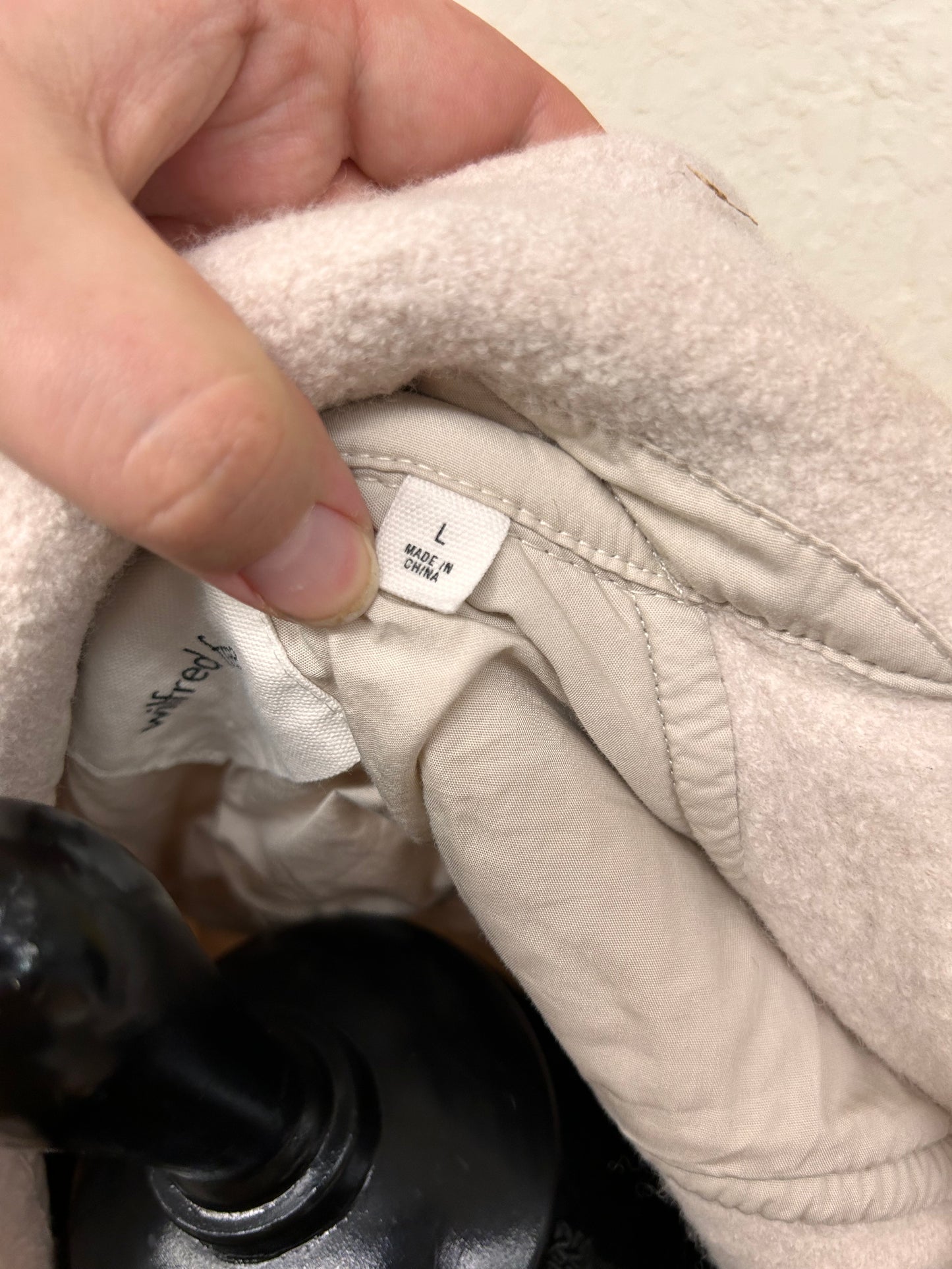 Wilfred free for Aritzia large tan cropped Shacket