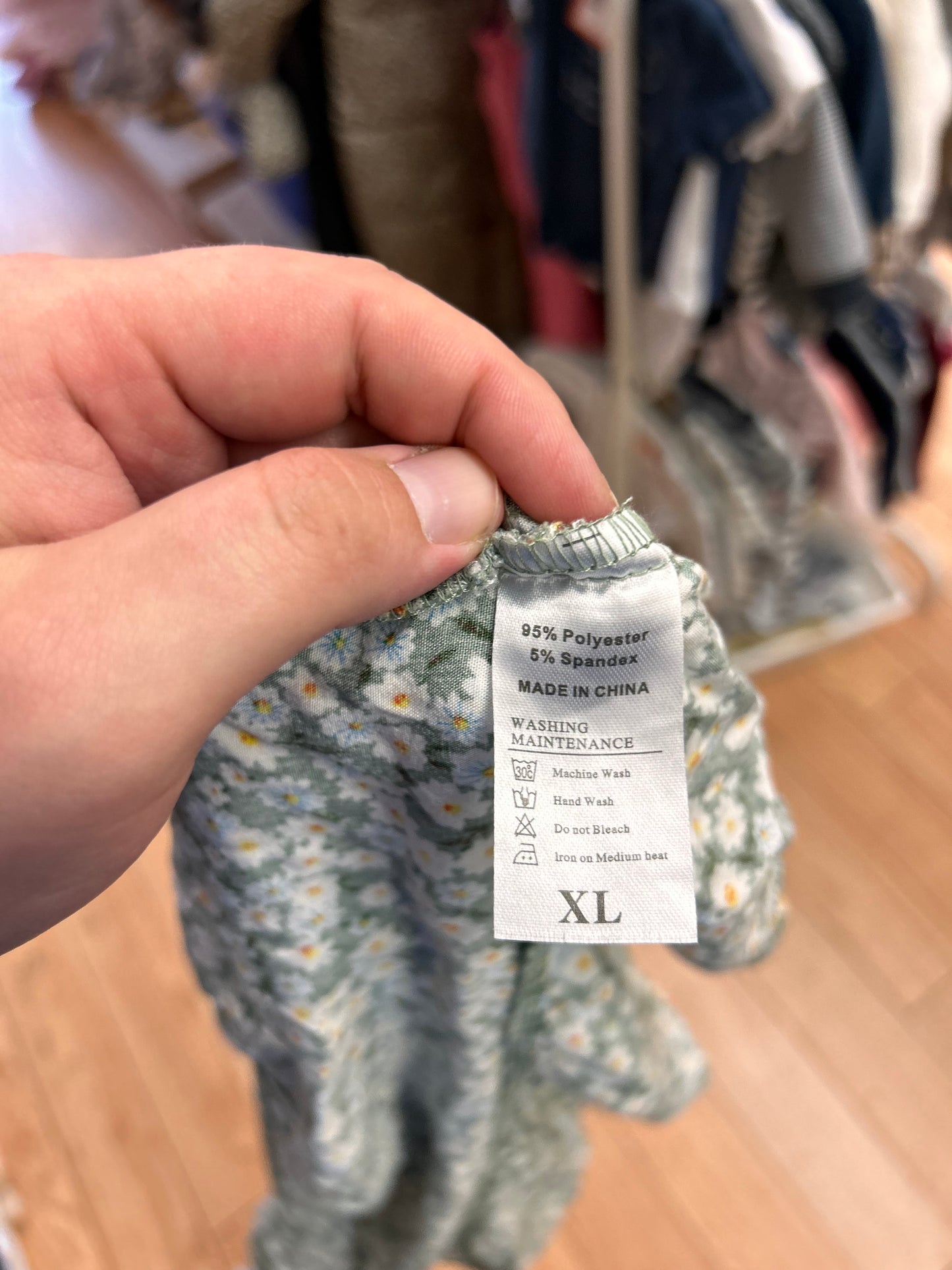 Xl green floral mini skirt