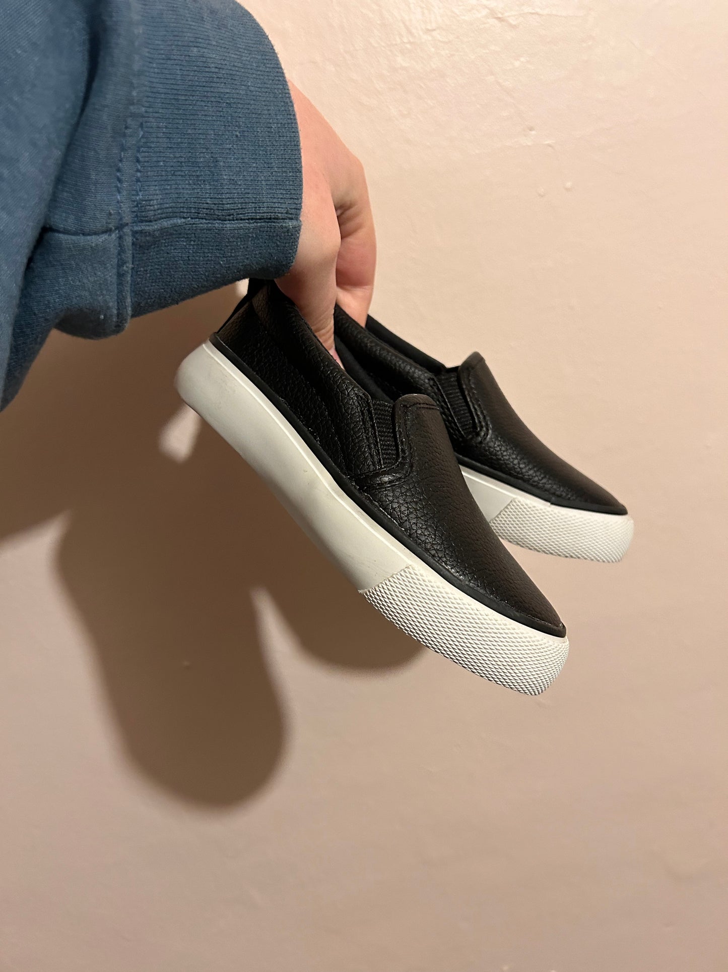 Joe fresh toddler 8 black loafers
