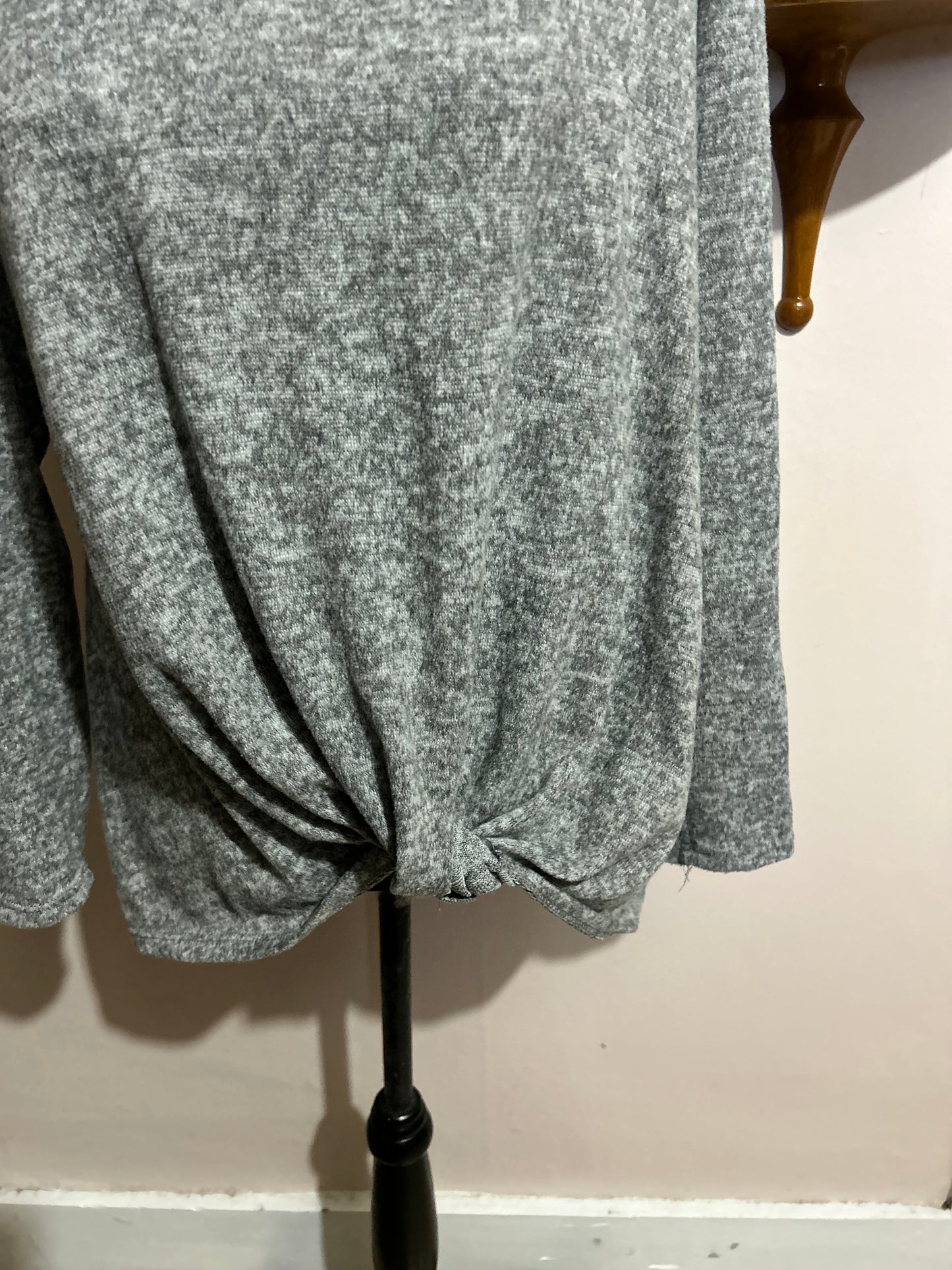 Pepper & Zoe large grey twist top