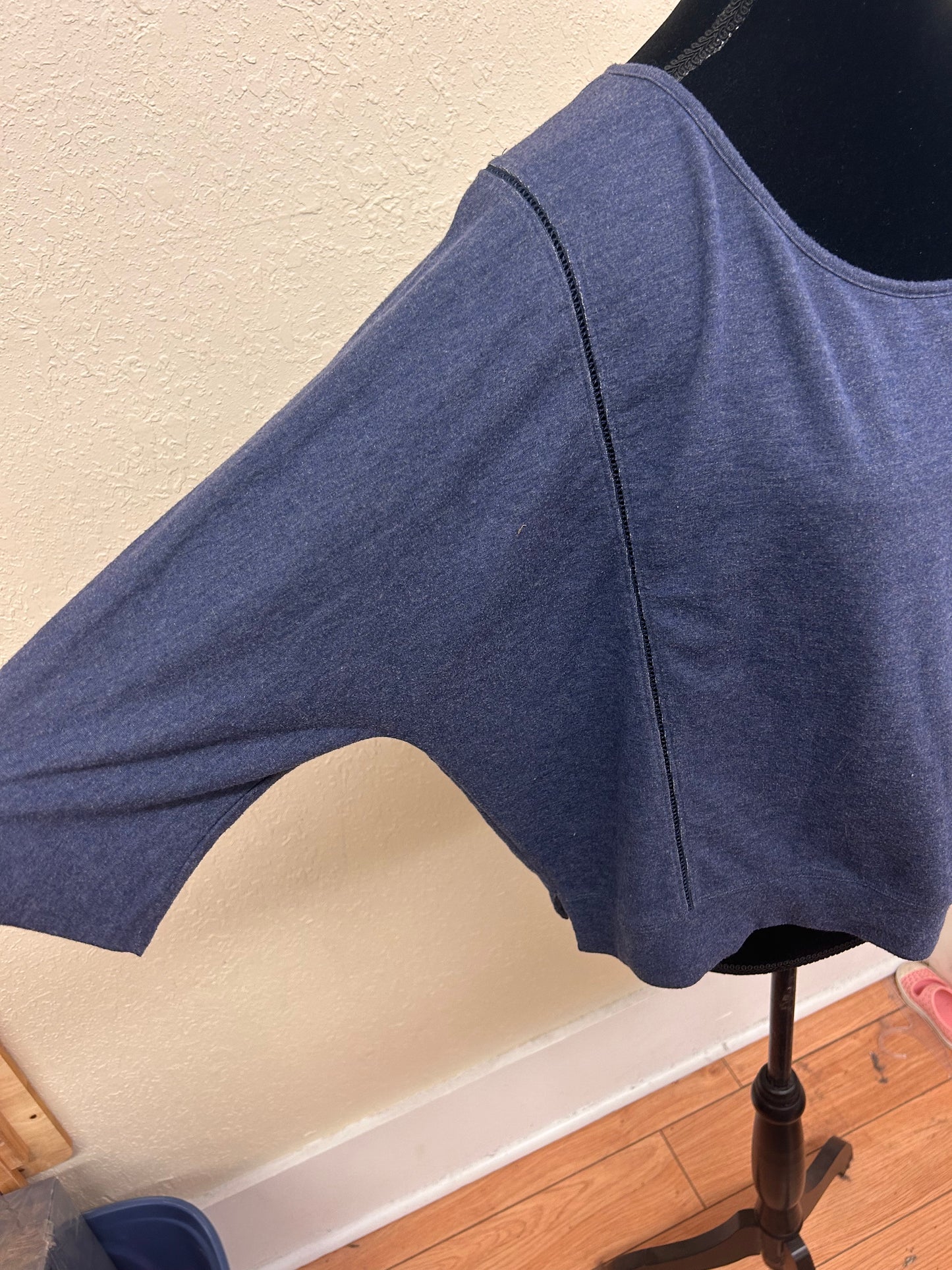 Danskin xl navy bat wing top