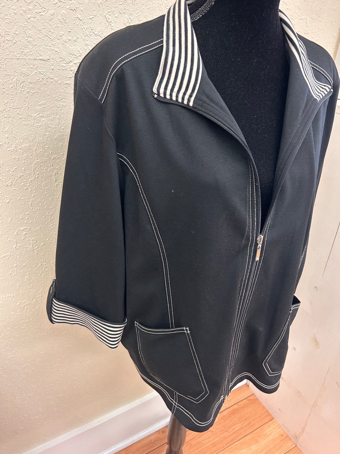 Alia xl black zip up blazer