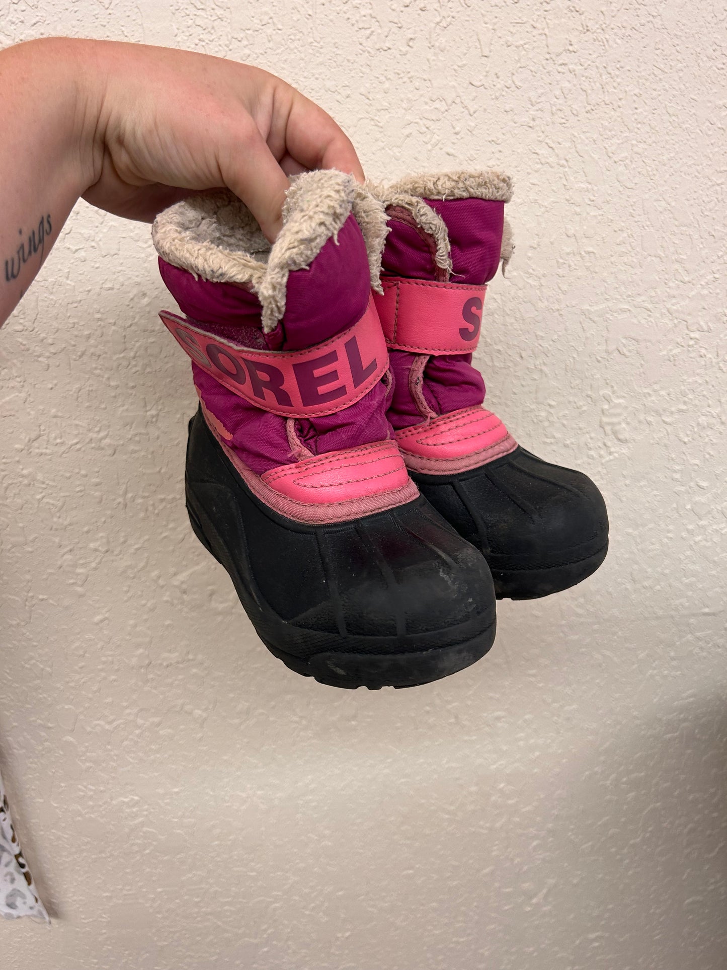 Sorel 10 pink snow boots