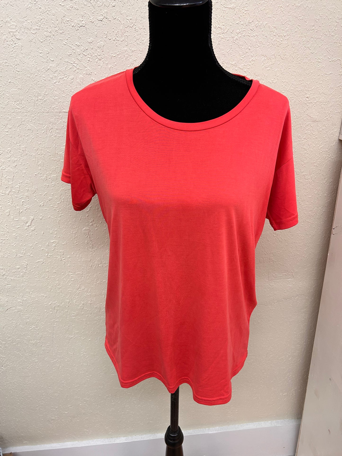 Ichi large red tshirt