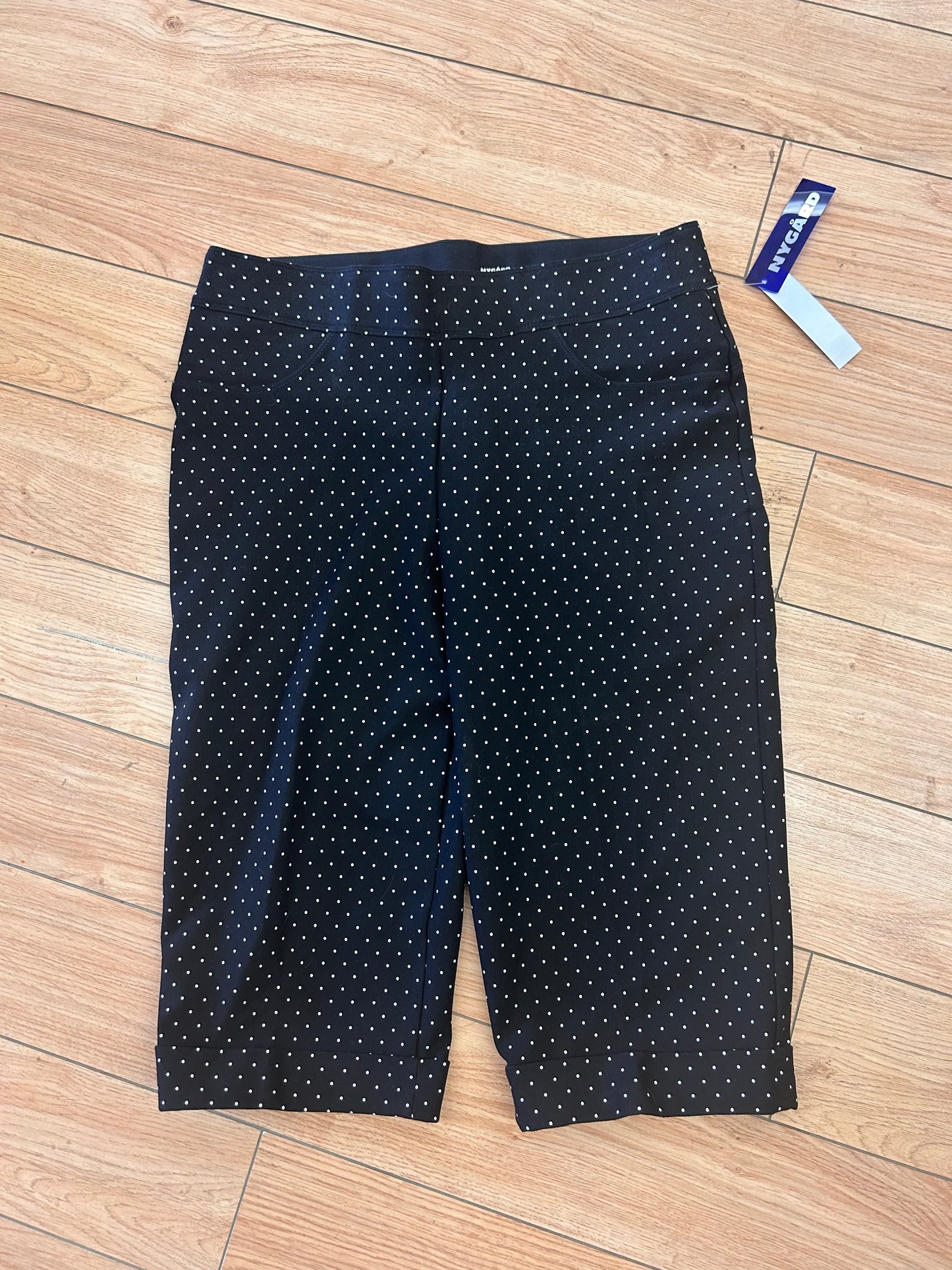 NEW nygard large black & one polka dot capris