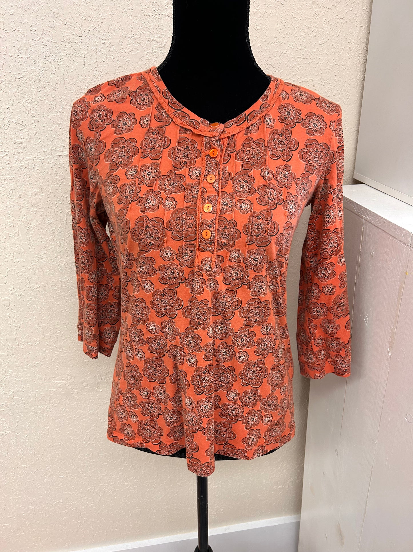 Jessica small orange floral top