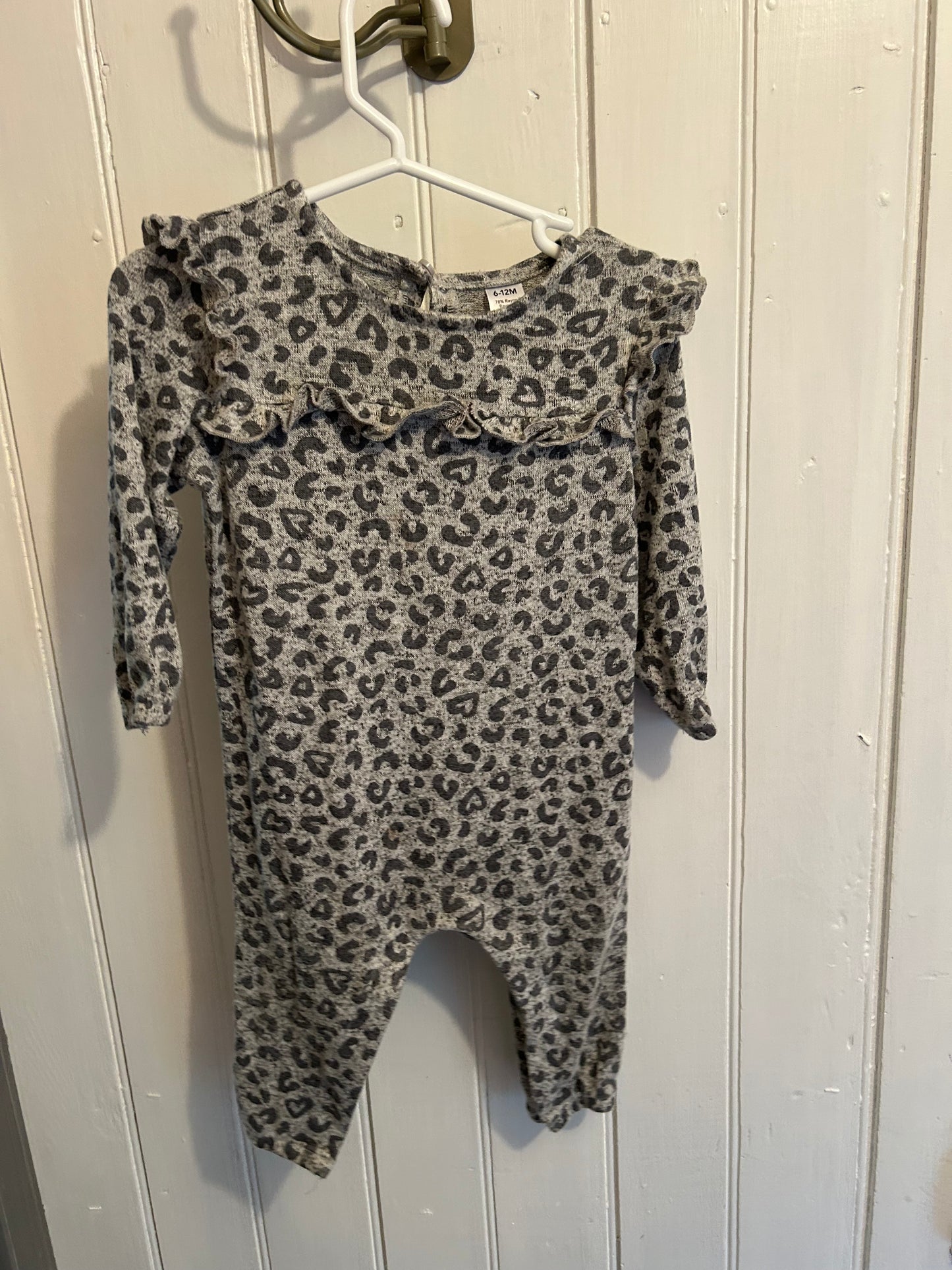 George 6/12m grey cheetah romper