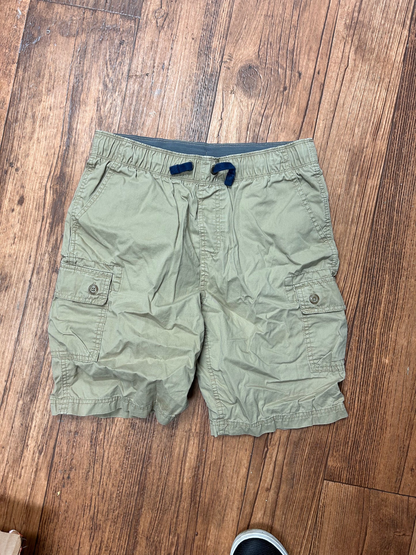 Lands end large beige cargo shorts