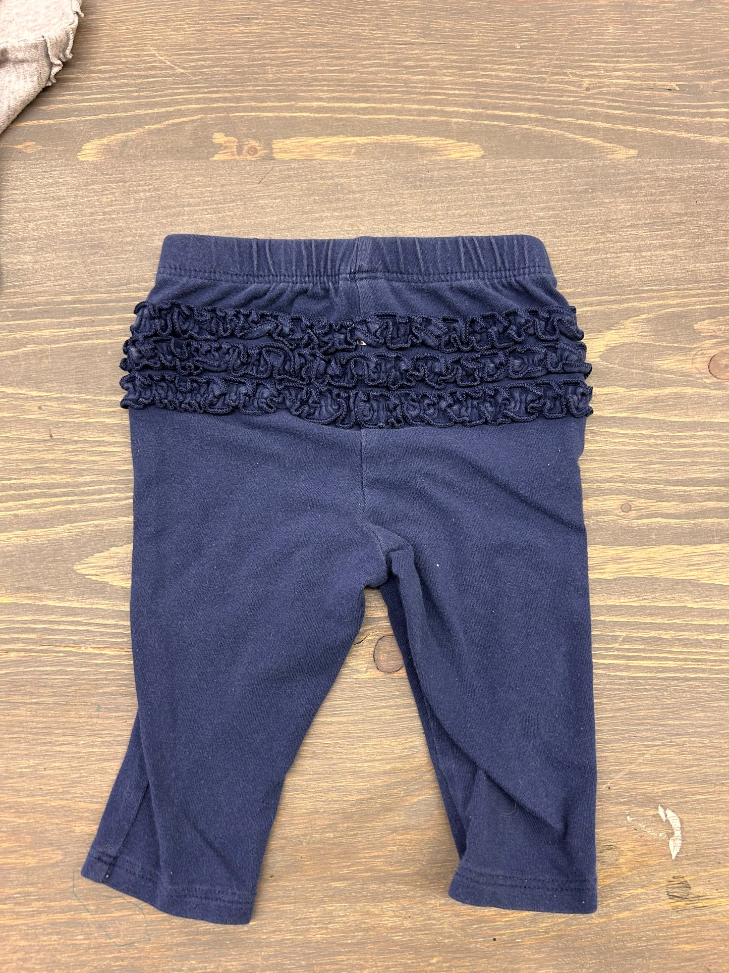 Old navy 3/6m navy blue ruffle bum leggings