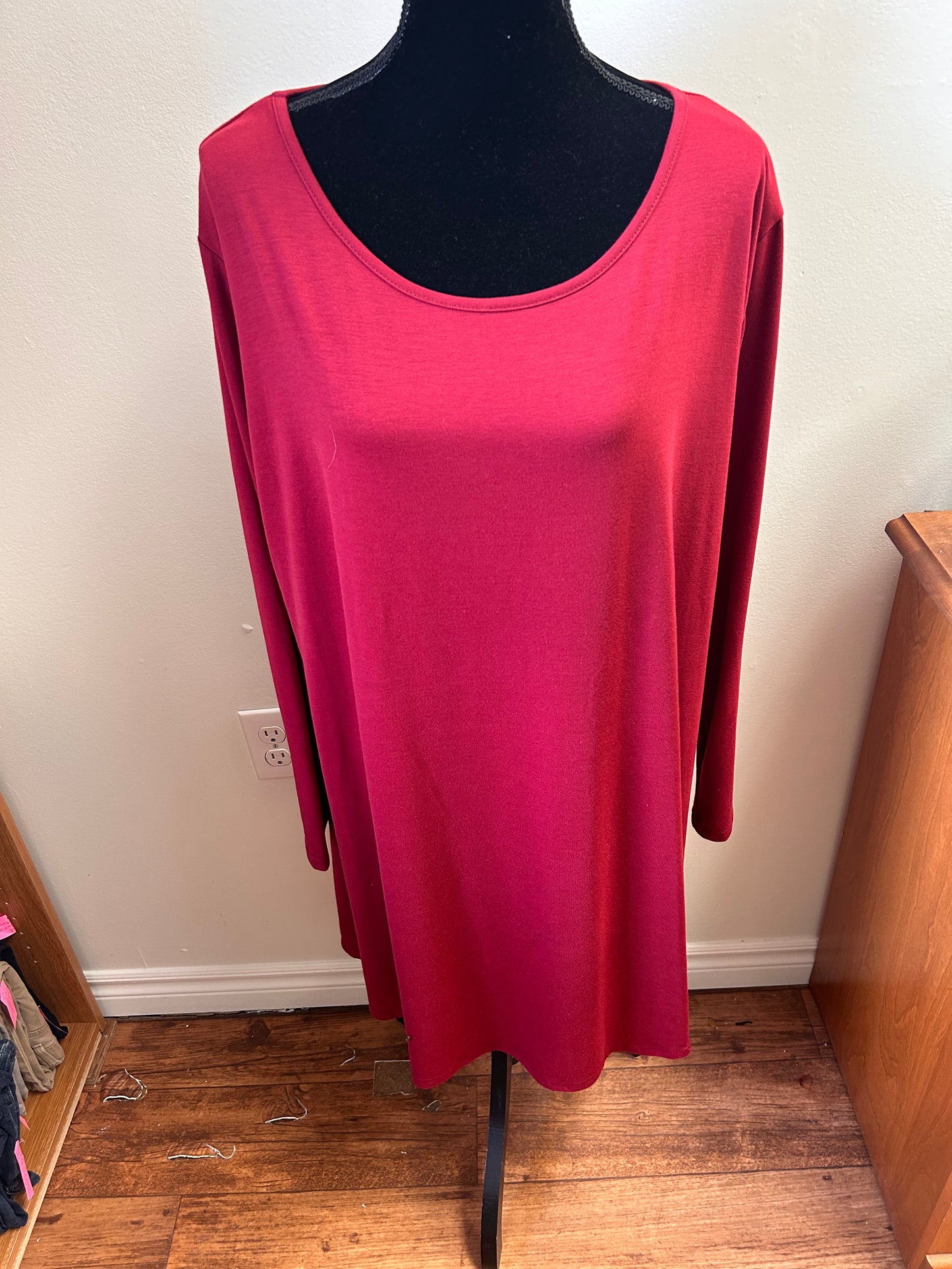 4x red long sleeve tunic