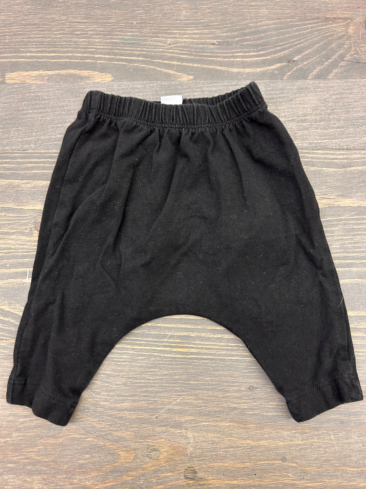 Old navy 0/3m black pants