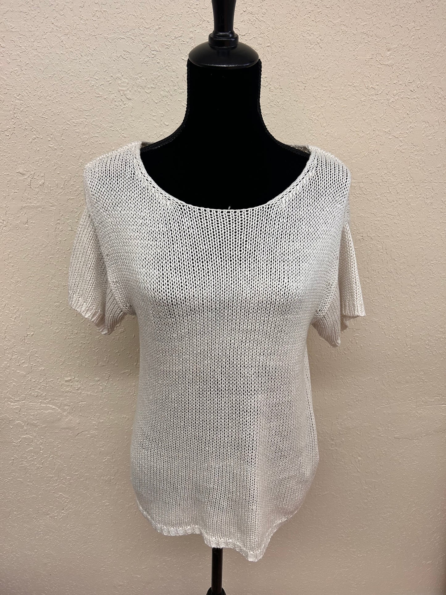 H&M small white knit T-shirt