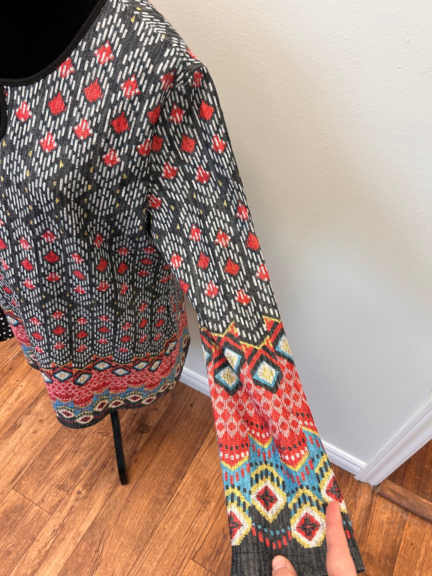 Creations 2xl Aztec print Tunic