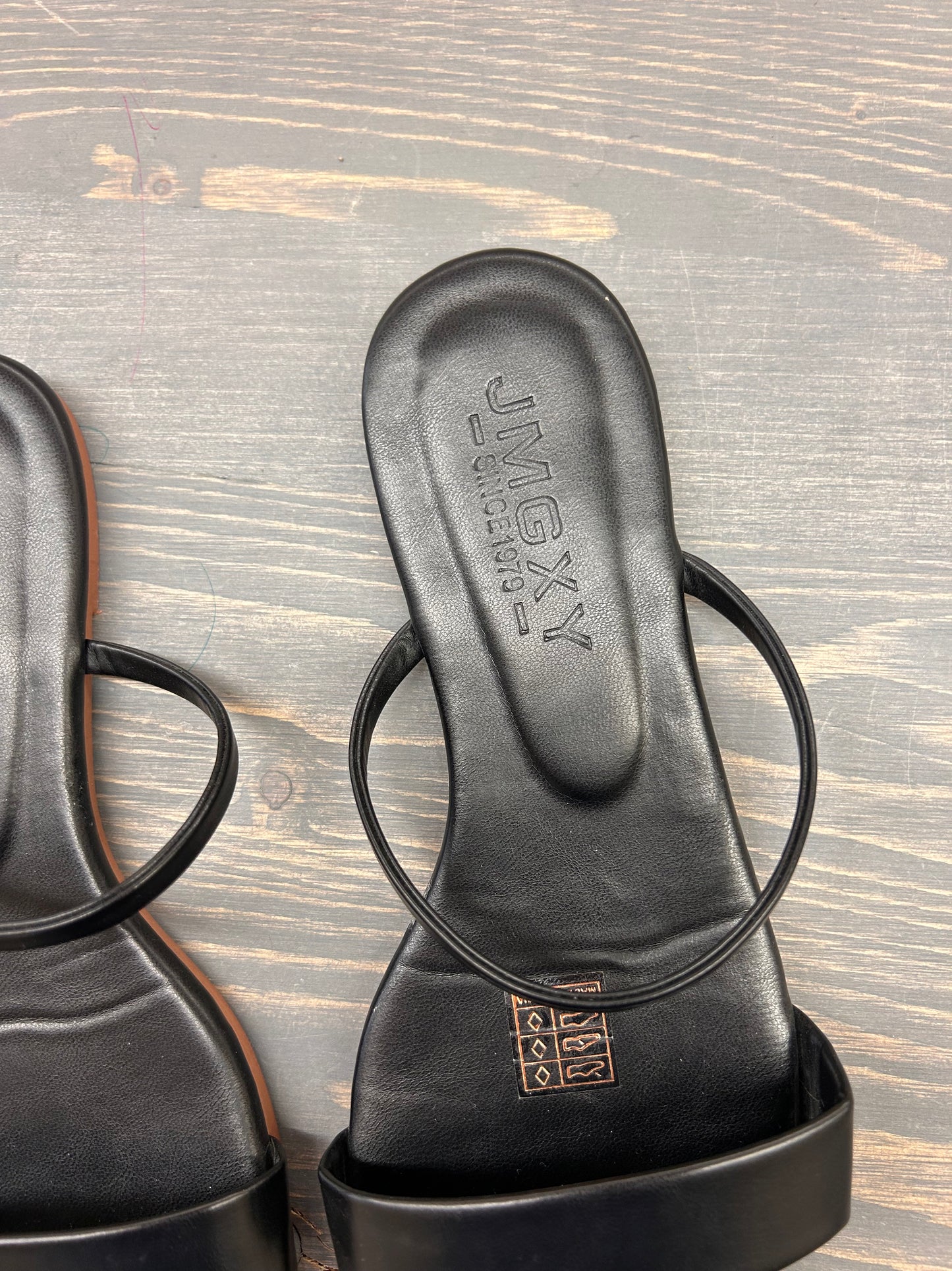 Jmgxy 9.5 black sandals