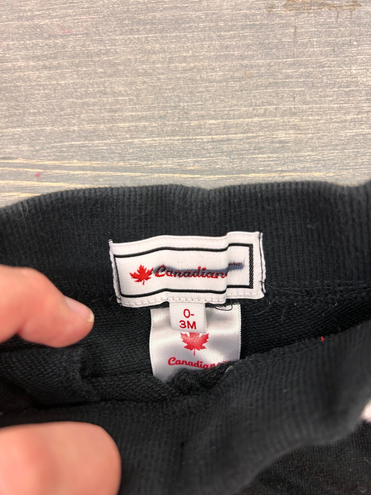 Canadian 0/3m black shorts