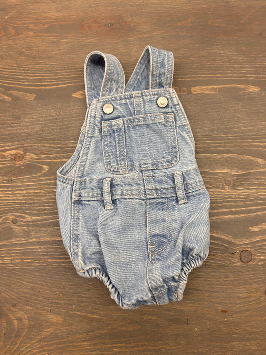 Old navy 3/6m light wash bubble overalls