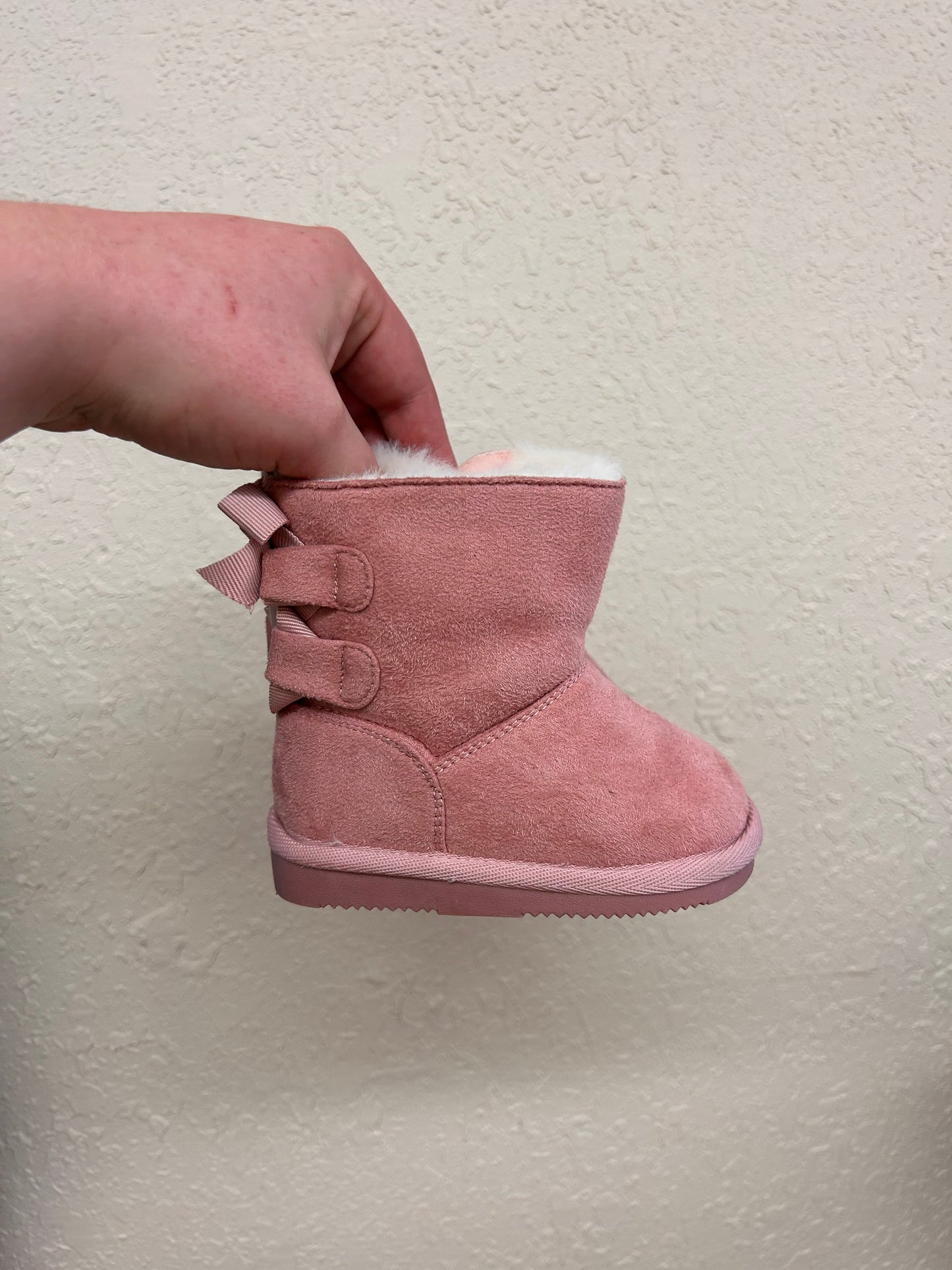 Joe fresh pink ugg boots