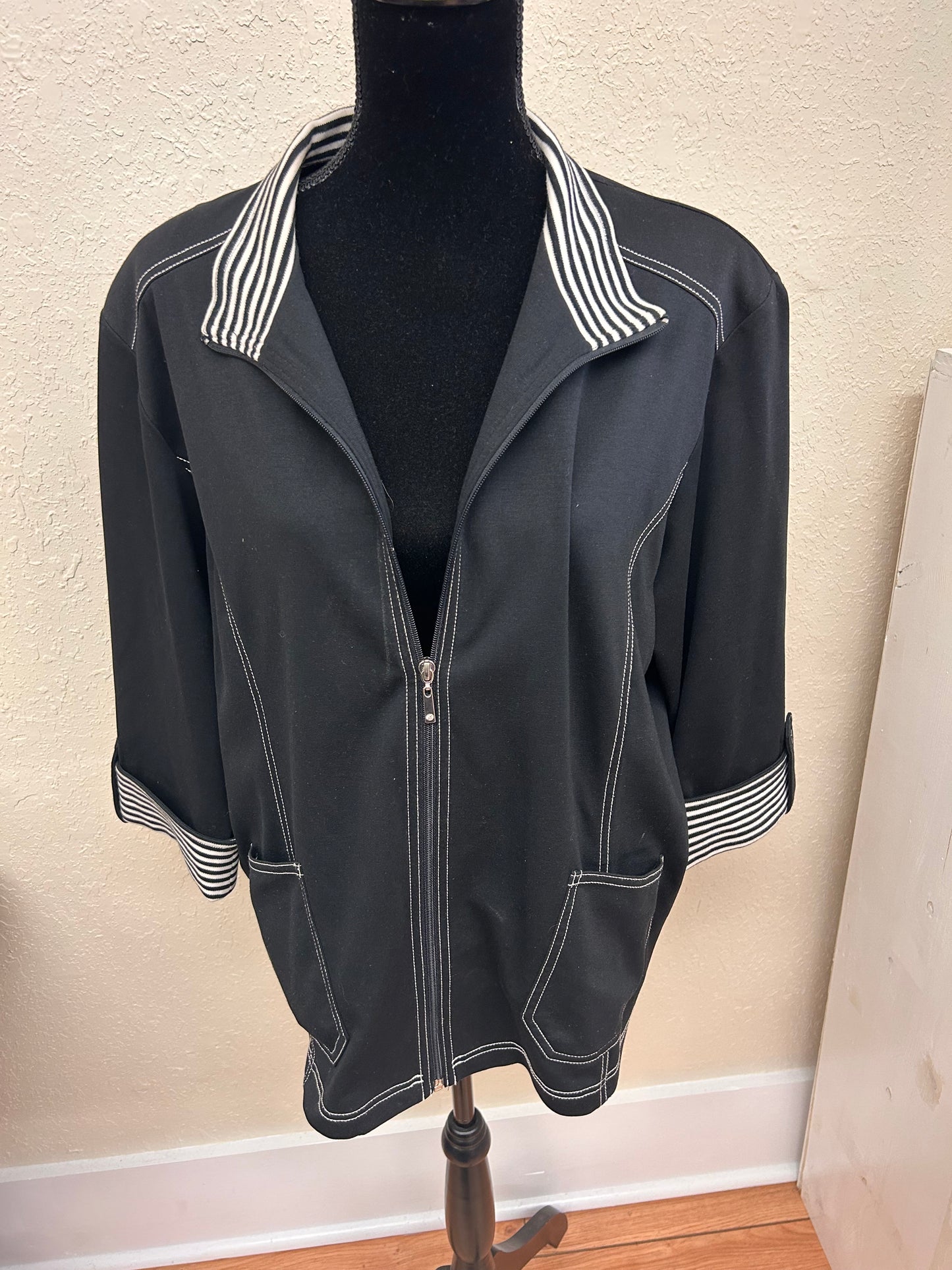 Alia xl black zip up blazer