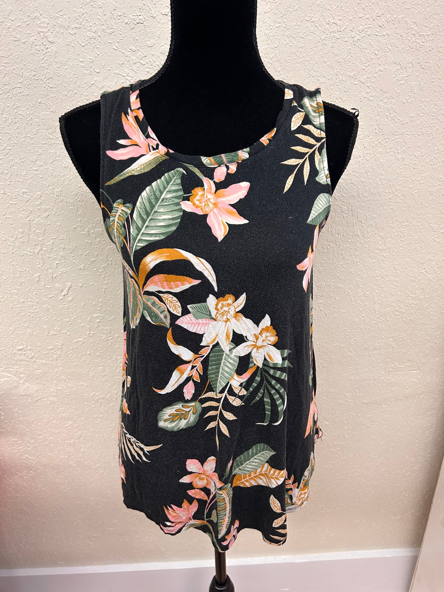 Old navy medium floral tank top