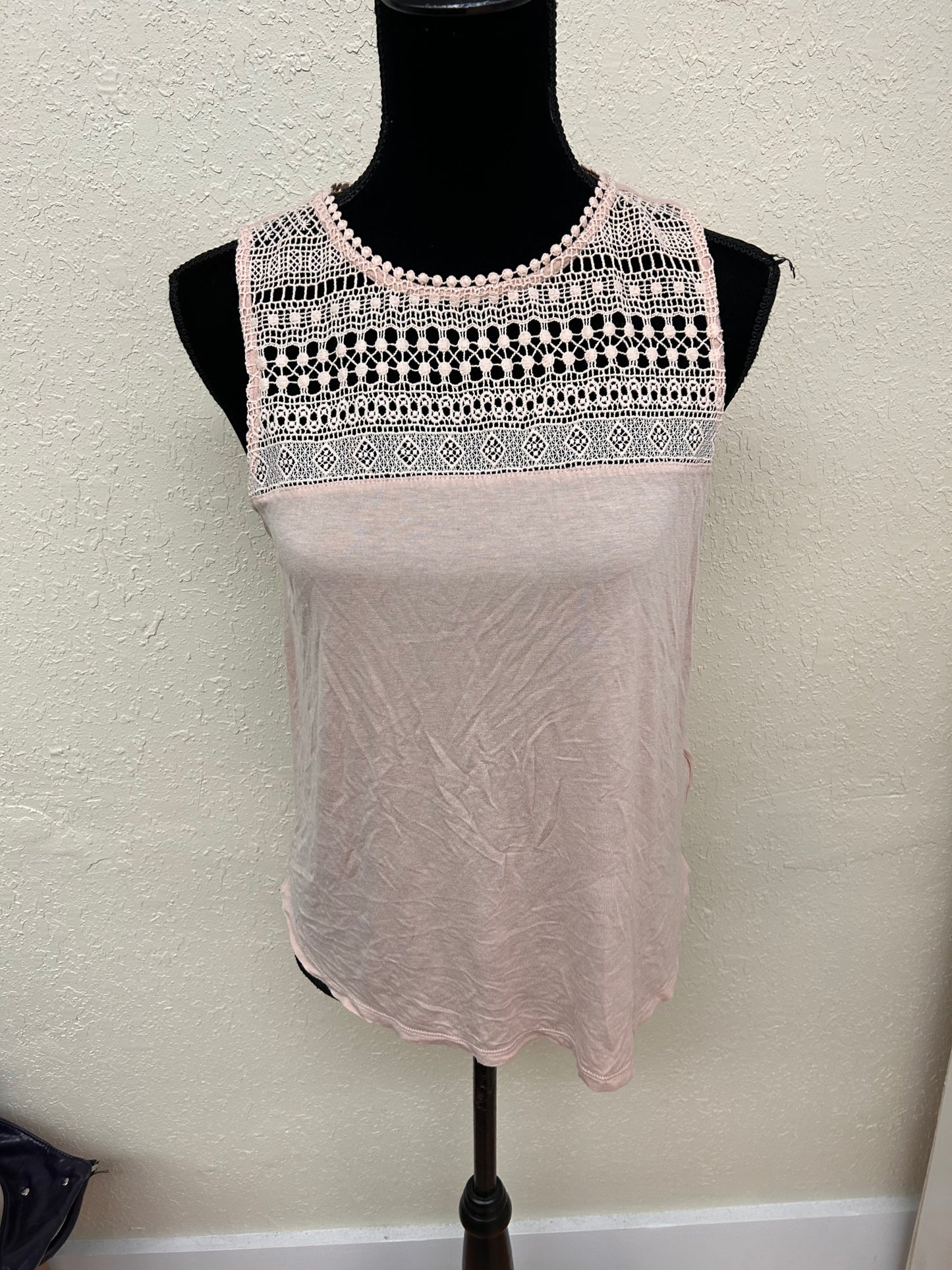 H&M medium pink crochet blouse