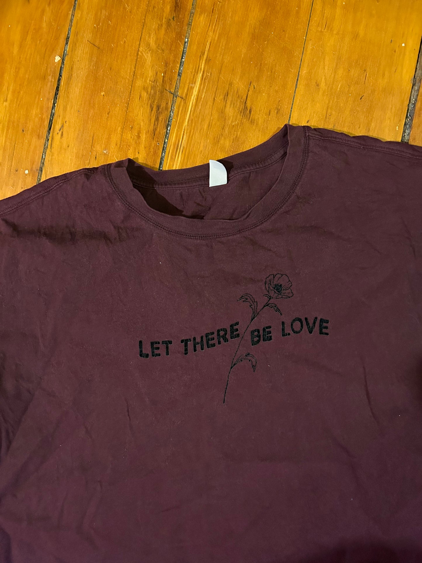 Old navy Xxl burgundy love graphic T-shirt