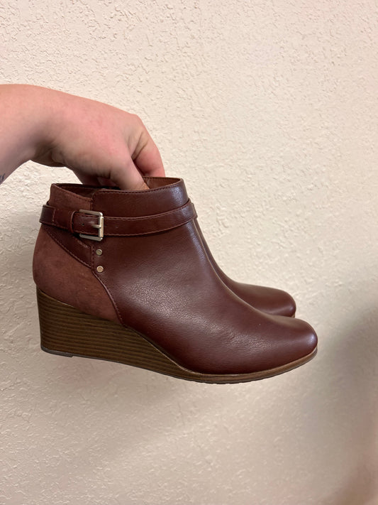 Dr scholls 9 brown heeled booties