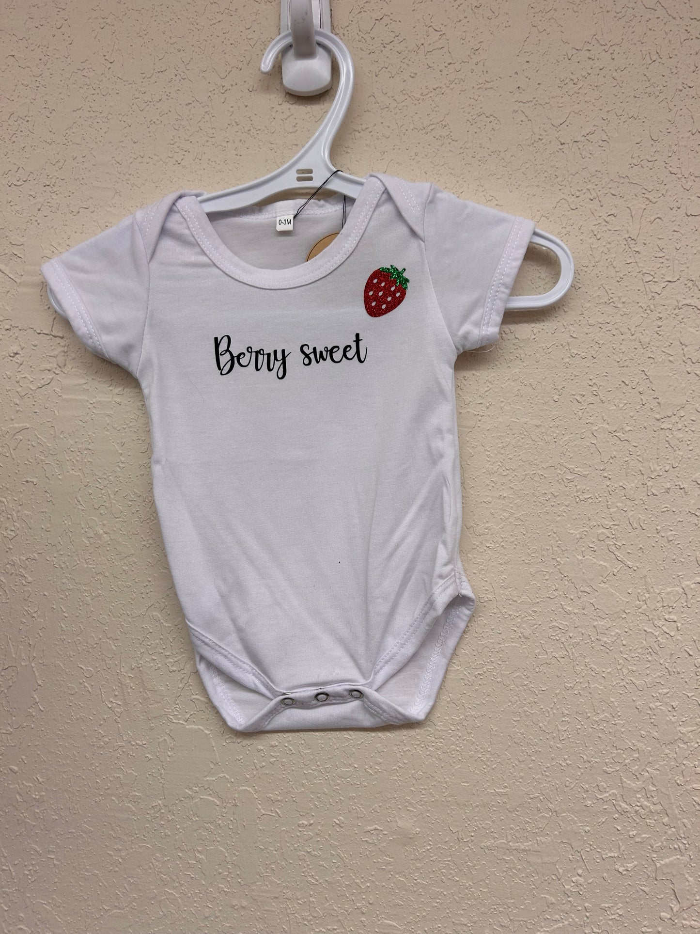 0/3m Berry sweet onesie